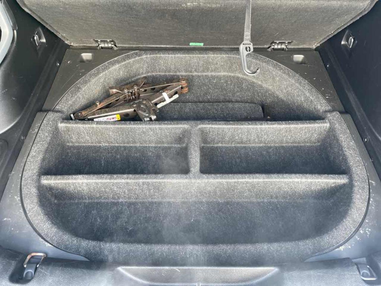 2016 Jeep Cherokee Sport Photo