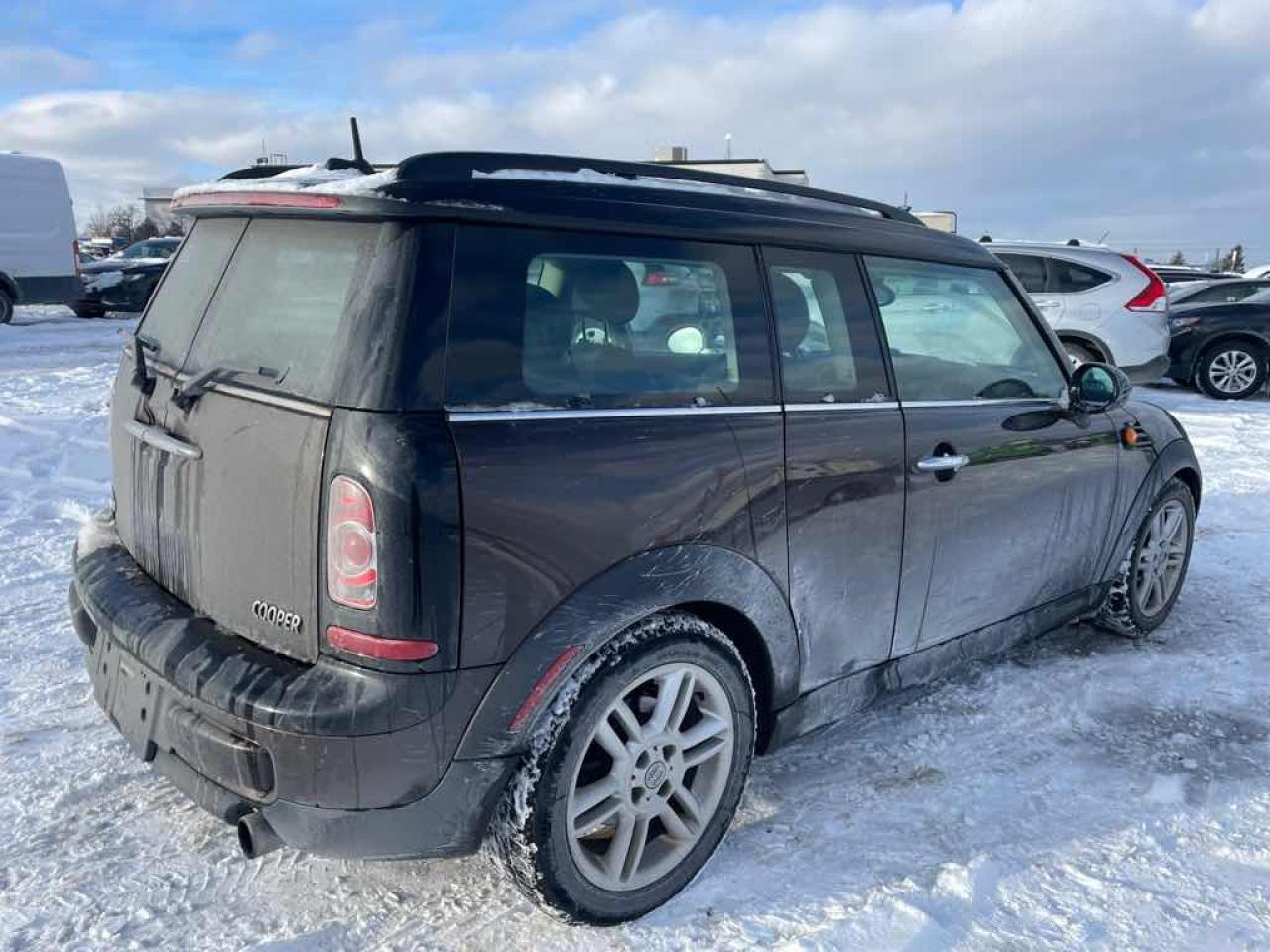 2011 MINI Cooper Clubman  Photo