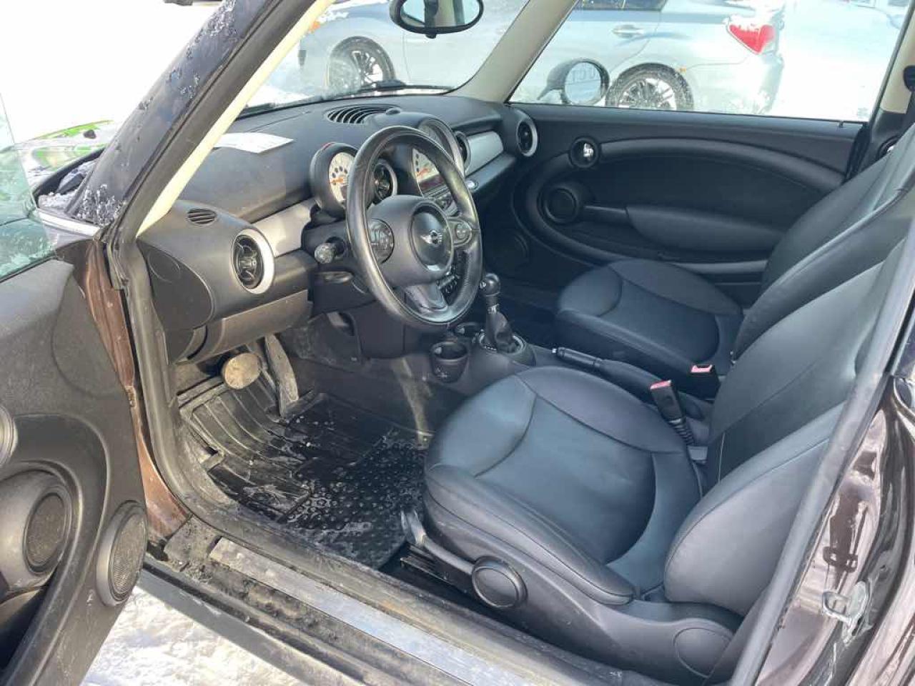 2011 MINI Cooper Clubman  Photo