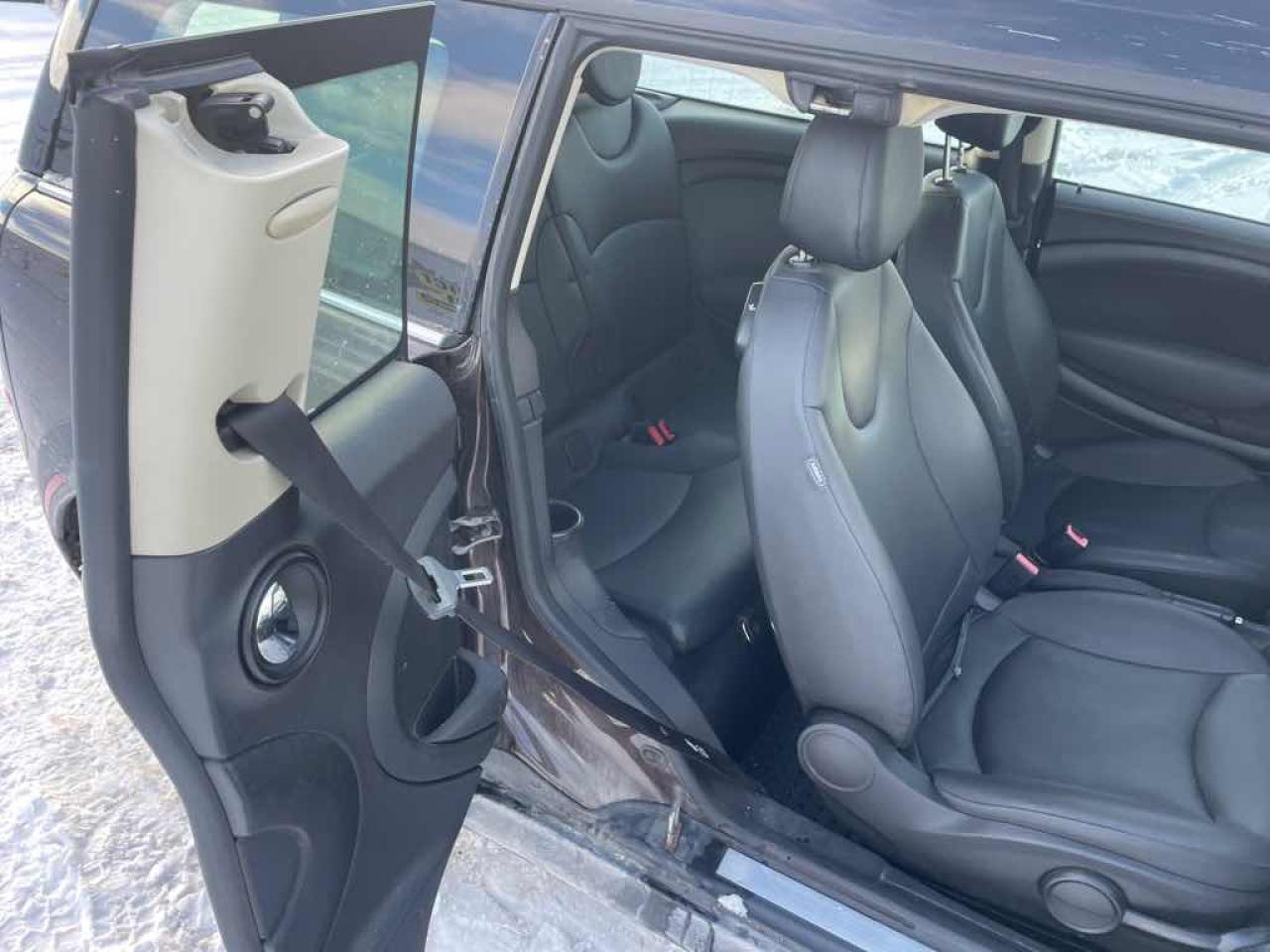 2011 MINI Cooper Clubman  Photo