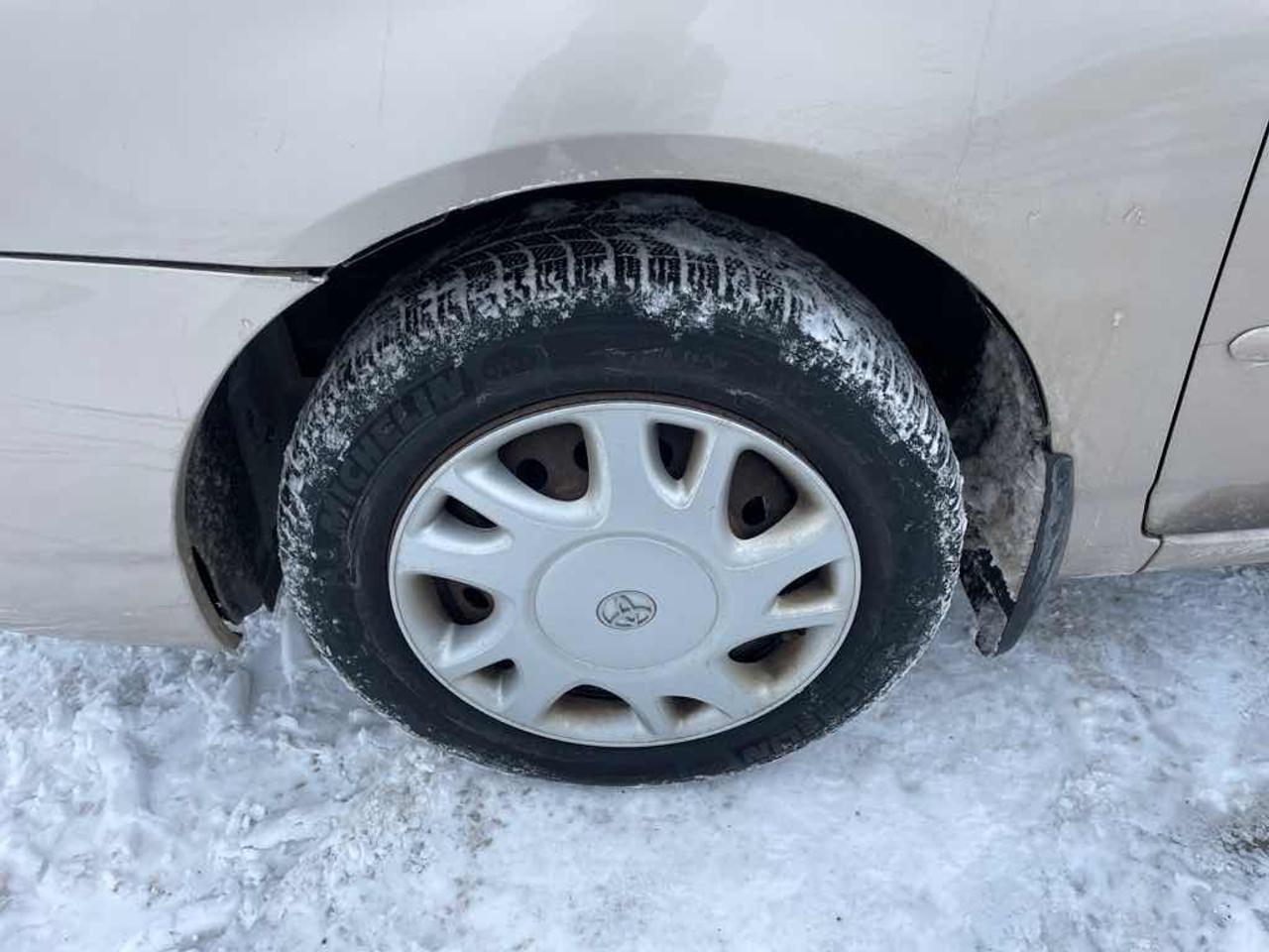2006 Toyota Corolla CE Photo