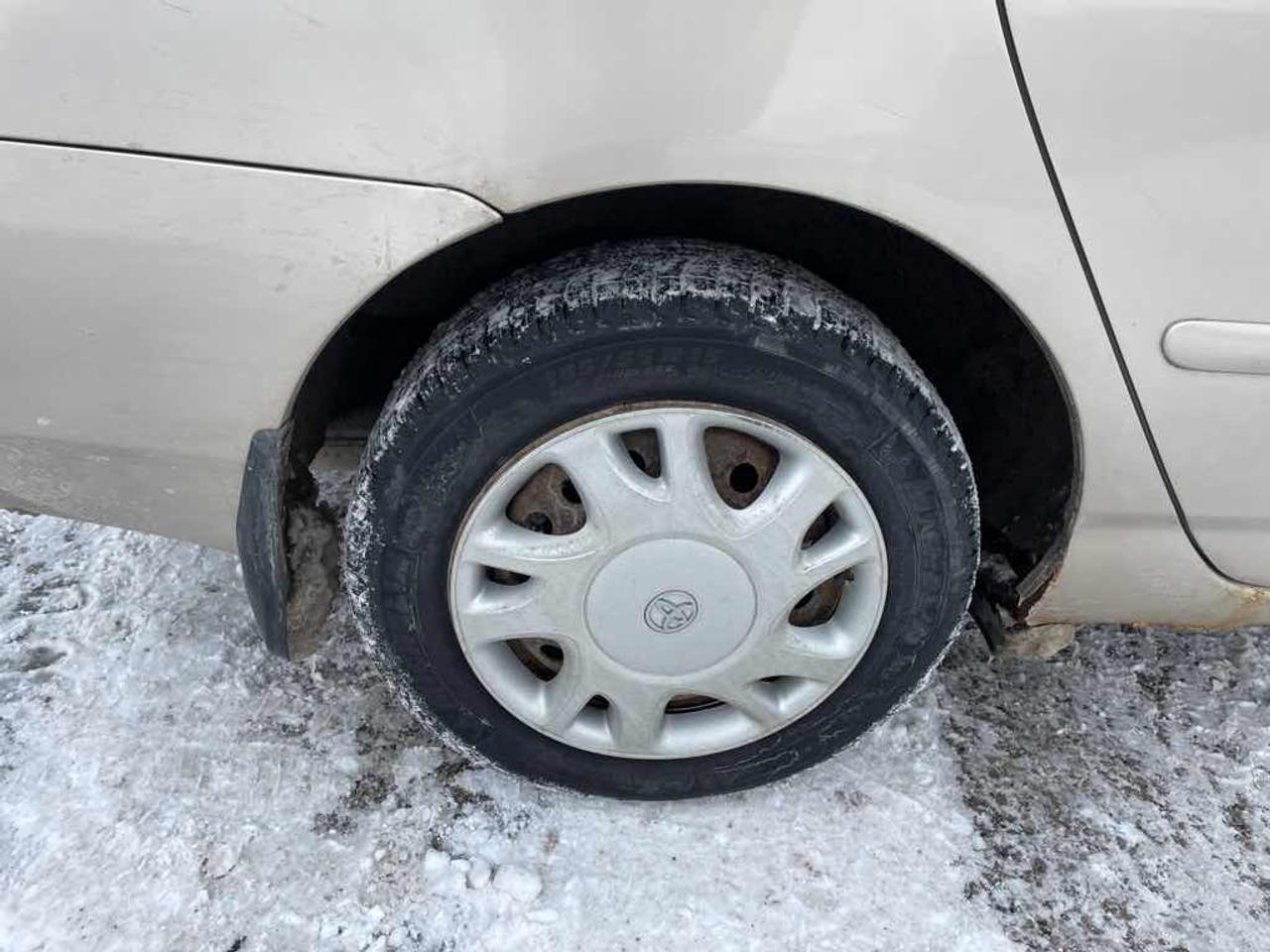 2006 Toyota Corolla CE Photo