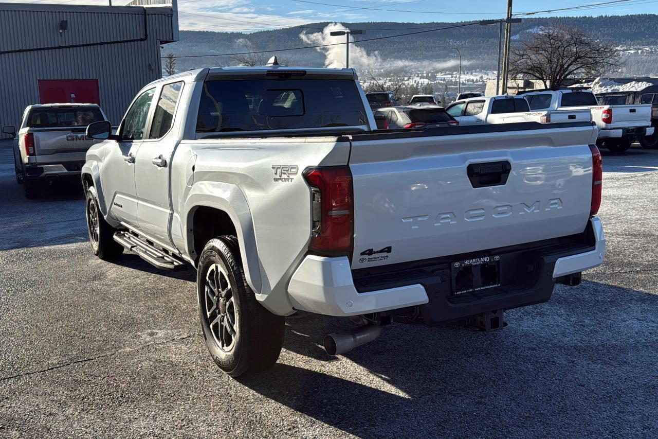 2026 Toyota Tacoma Double Cab AT TRD Sport Premium Photo4