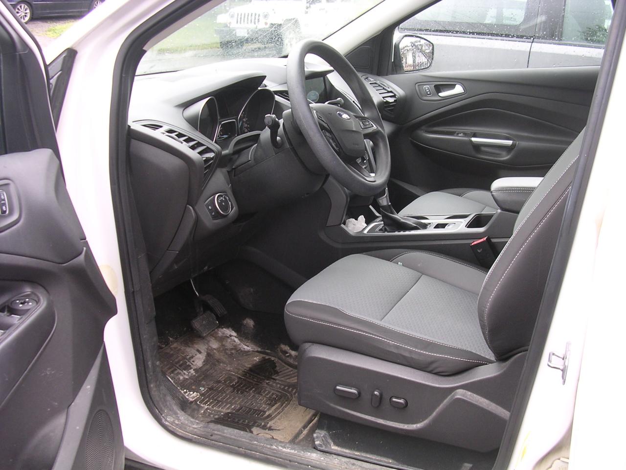 2017 Ford Escape 4WD 4dr SE Photo