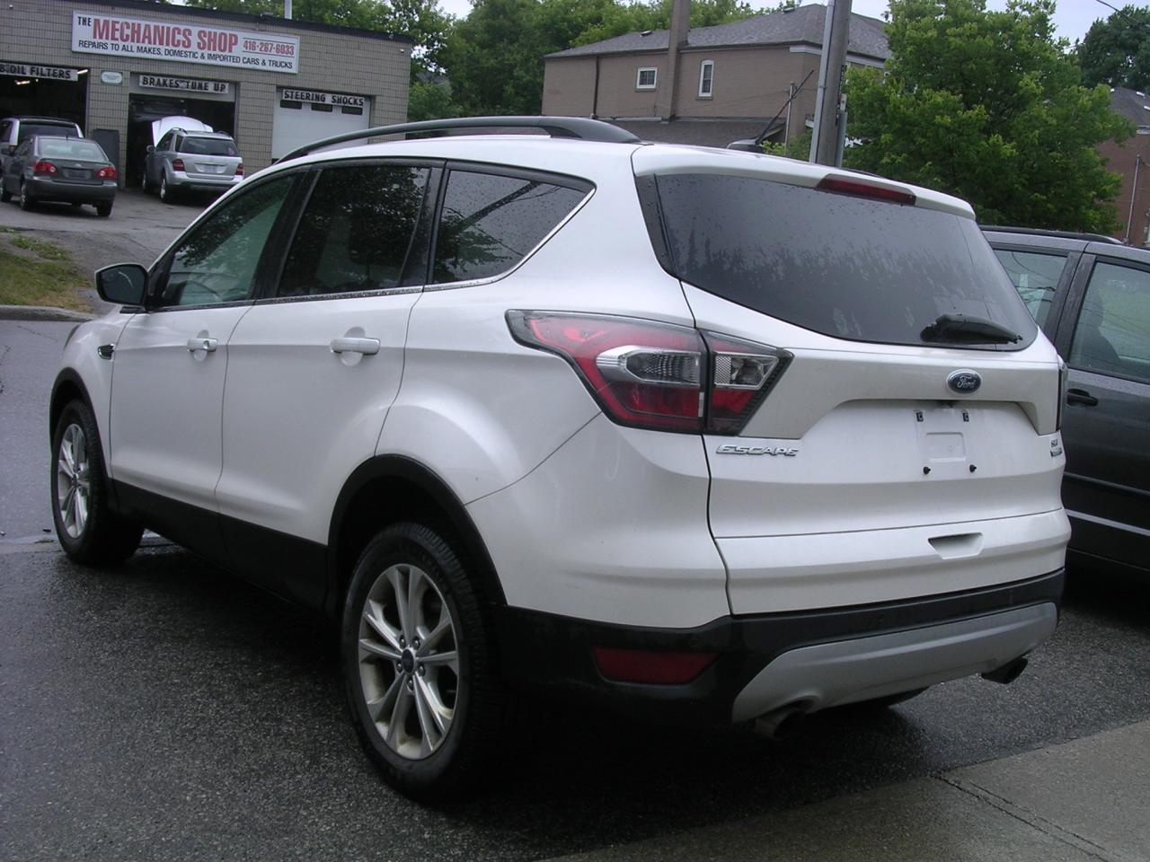 2017 Ford Escape 4WD 4dr SE Photo