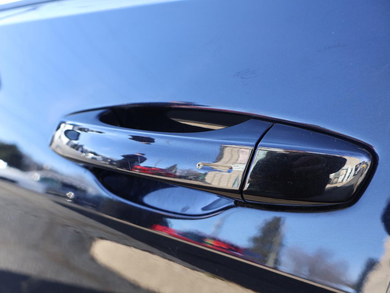 2017 Volkswagen Golf R DSG AWD CERTIFIED *V.W MAINTAIN* CAMERA NAV BLUETOOTH LEATHER HEATED P.SENSORS CRUISE ALLOYS Photo