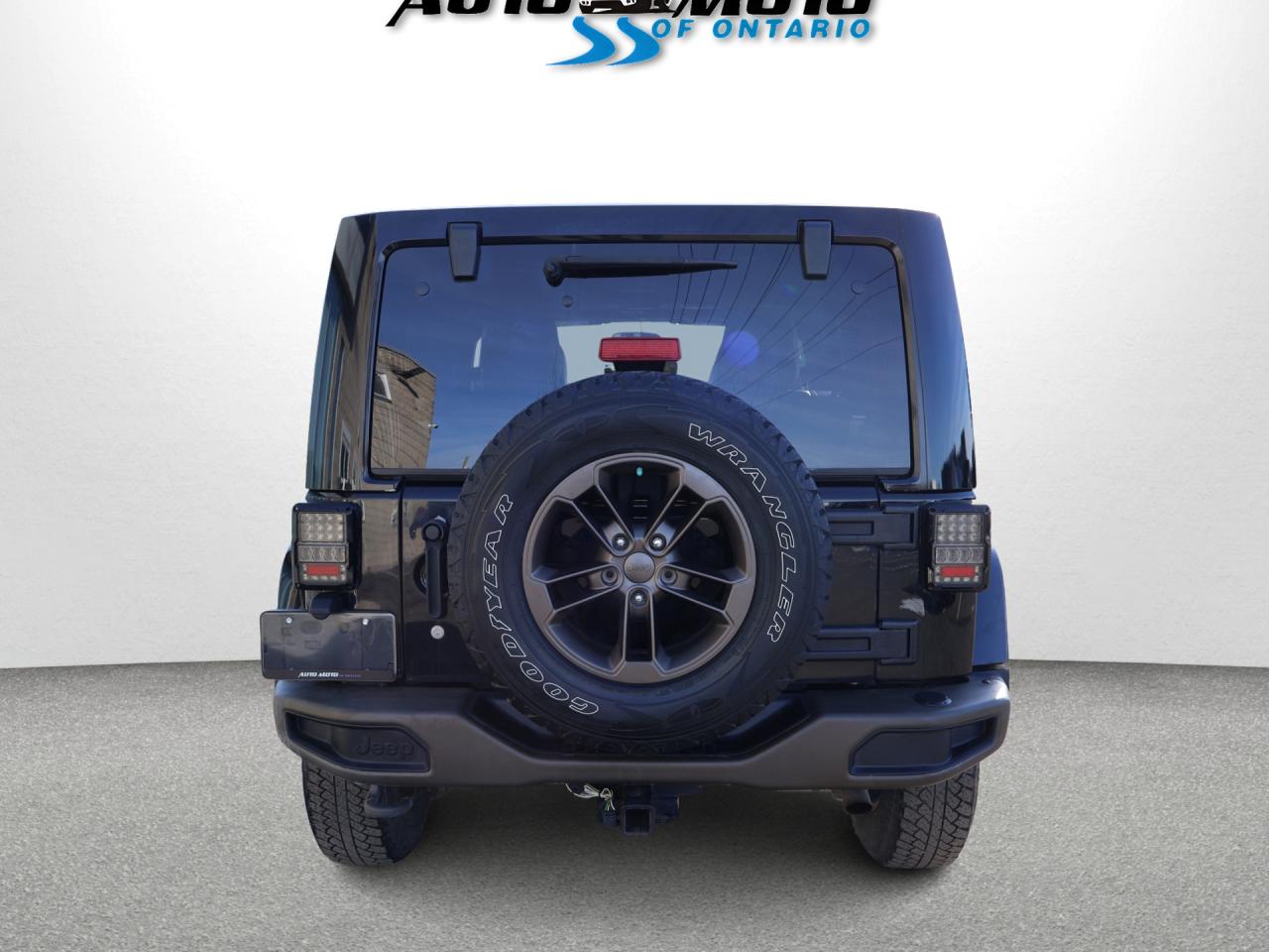 2017 Jeep Wrangler V6 UNLIMITED 75TH ANNIVERSARY 4WD CERTIFIED *JEEP MAINTAIN* BLUETOOTH HEATED LEATHER SEATS CRUISE ALLOYS Photo4