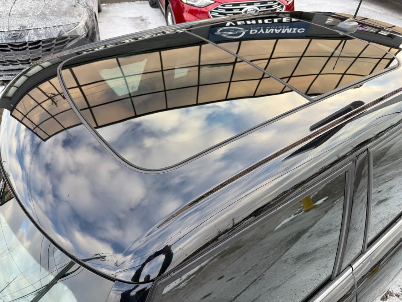 2016 MINI HARDTOP 4 DOOR COOPER S/ 1-OWNER/ CLEAN CARFAX/ HUD/ MANUAL/ NAVI - Photo #9