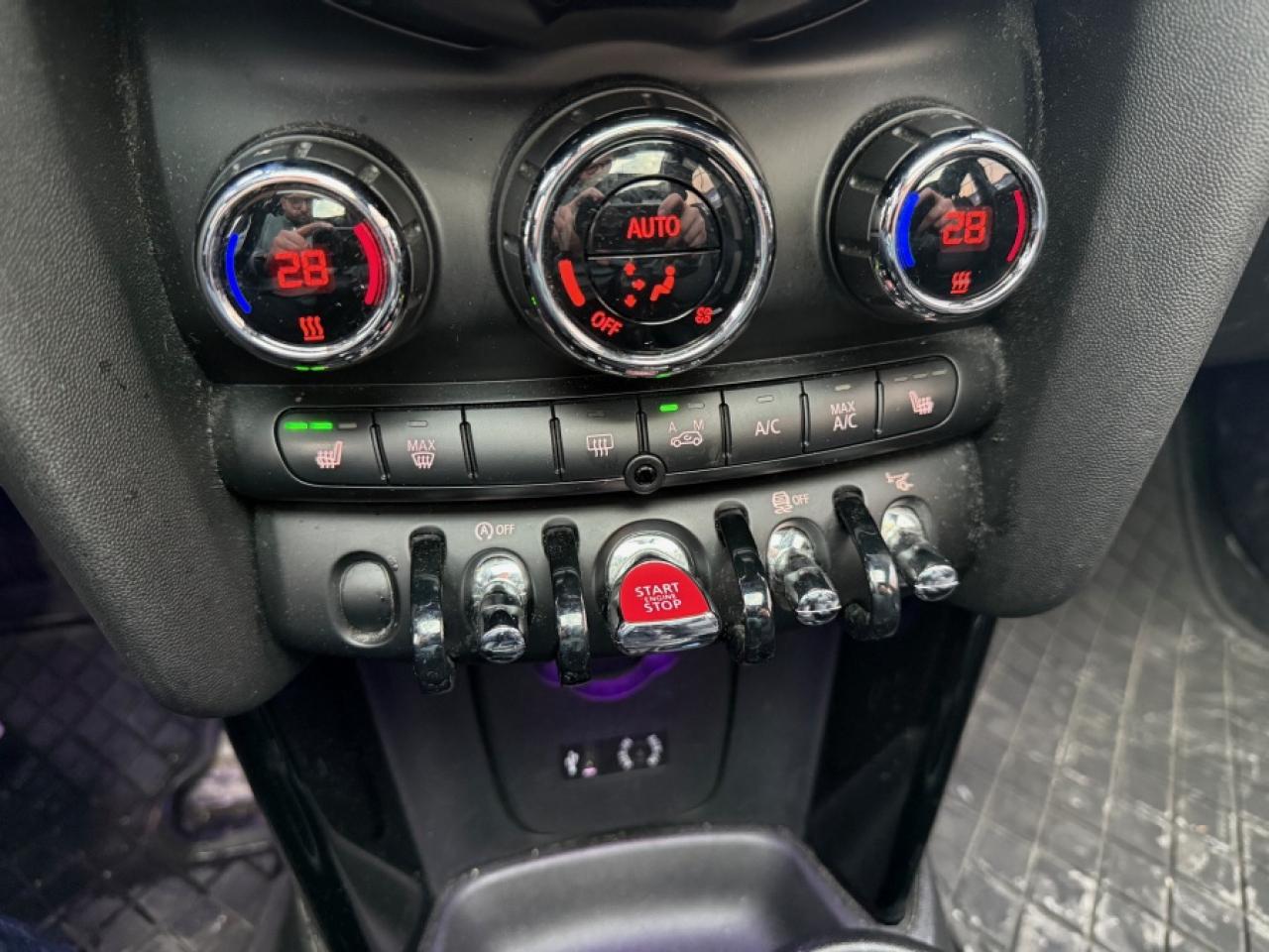 2016 MINI HARDTOP 4 DOOR COOPER S/ 1-OWNER/ CLEAN CARFAX/ HUD/ MANUAL/ NAVI - Photo #17