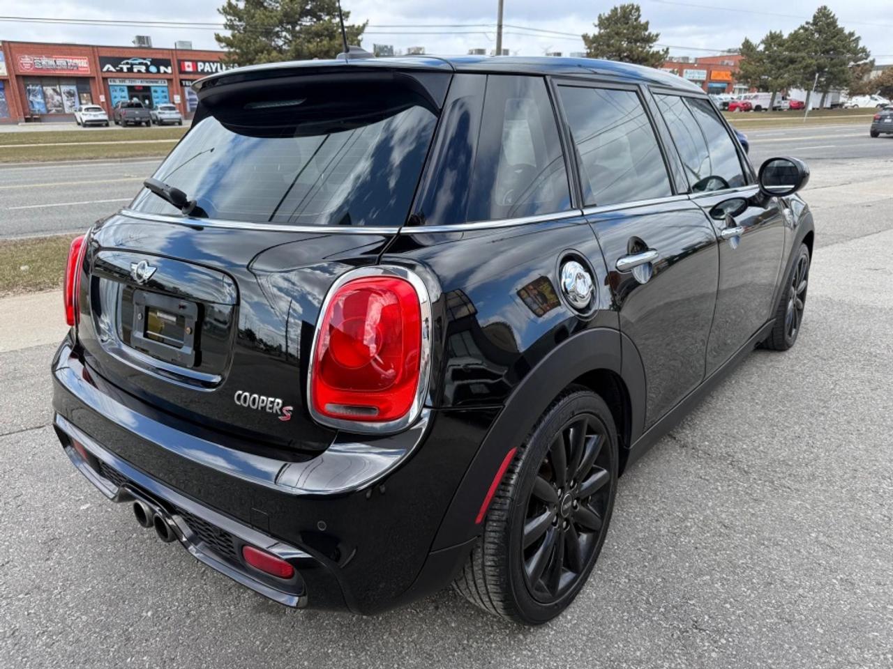 2016 MINI HARDTOP 4 DOOR COOPER S/ 1-OWNER/ CLEAN CARFAX/ HUD/ MANUAL/ NAVI - Photo #6