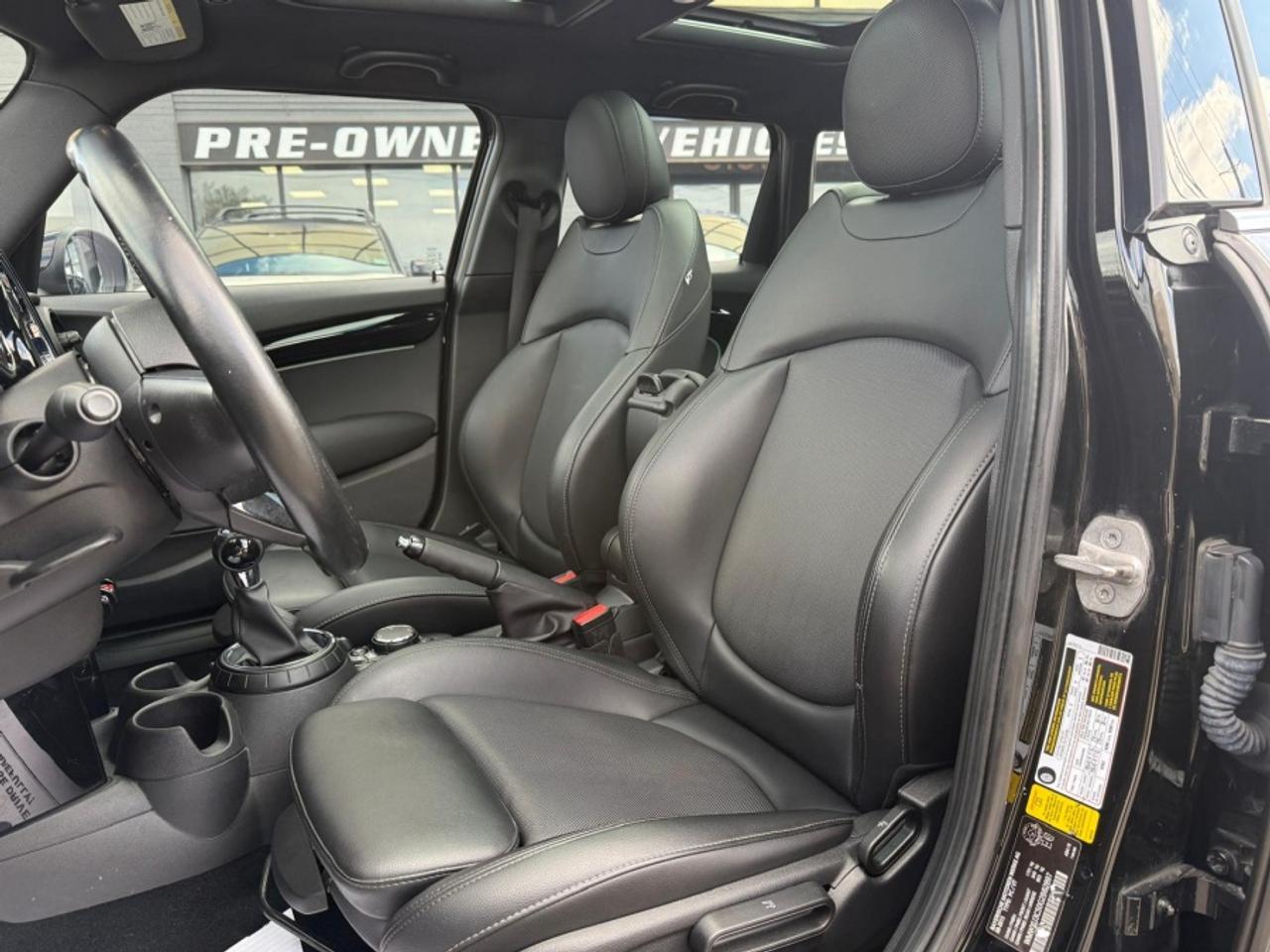 2016 MINI HARDTOP 4 DOOR COOPER S/ 1-OWNER/ CLEAN CARFAX/ HUD/ MANUAL/ NAVI - Photo #12