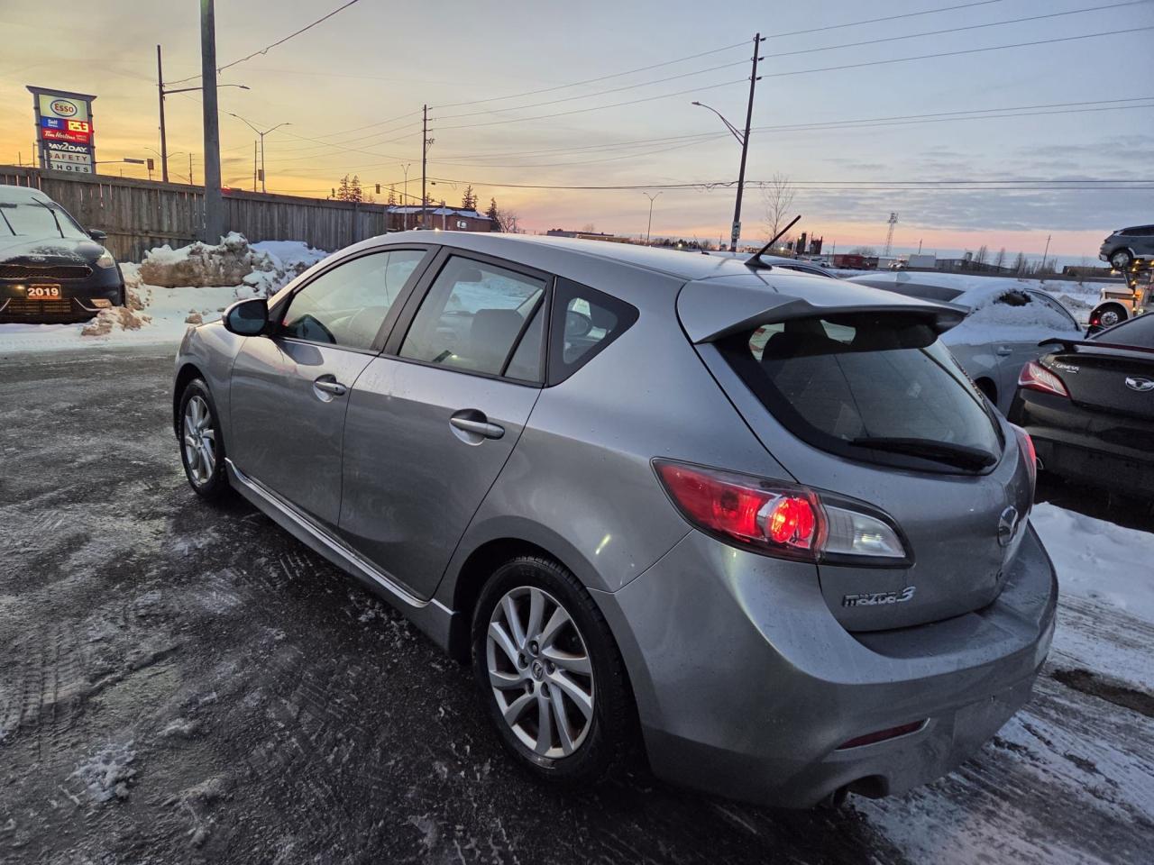 2012 Mazda MAZDA3 GS-SKY, MANUAL, HATCH, RELIABLE, CERTIFIED Photo2
