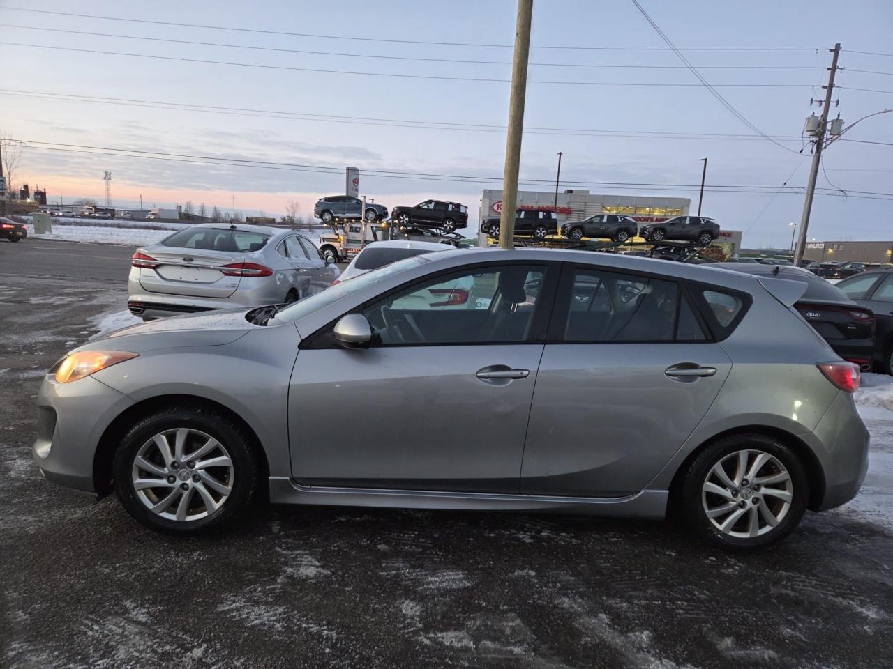 2012 Mazda MAZDA3 GS-SKY - Photo #2