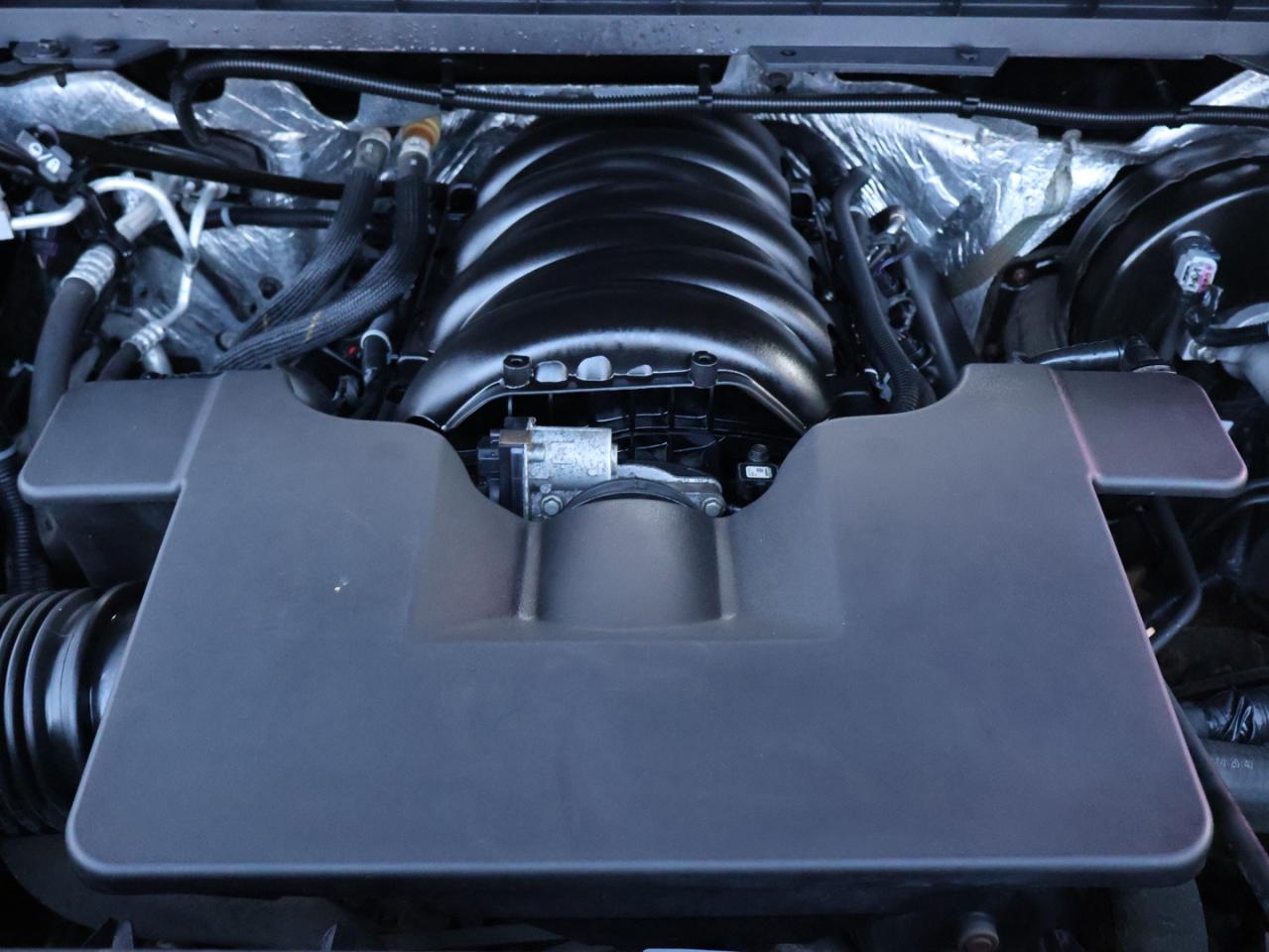 2018 Chevrolet Silverado 1500 V8 LT CREW 4WD CERTIFIED *1 OWNER*SERVICE RECORDS* CAMERA BLUETOOTH CRUISE ALLOYS RUNNING BOARDS Photo