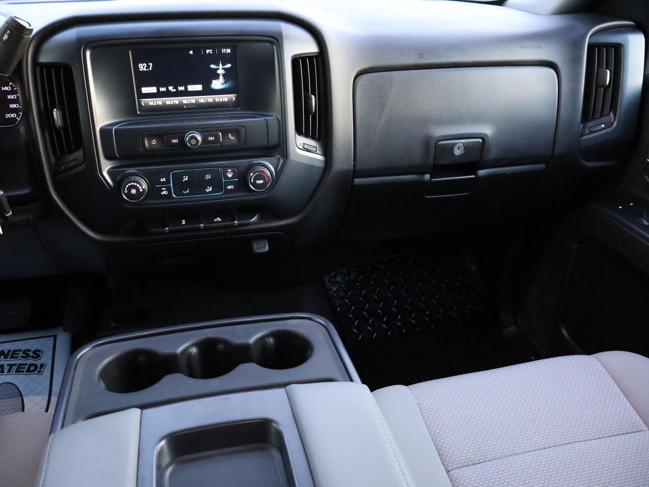 2018 Chevrolet Silverado 1500 V8 LT CREW 4WD CERTIFIED *1 OWNER*SERVICE RECORDS* CAMERA BLUETOOTH CRUISE ALLOYS RUNNING BOARDS Photo