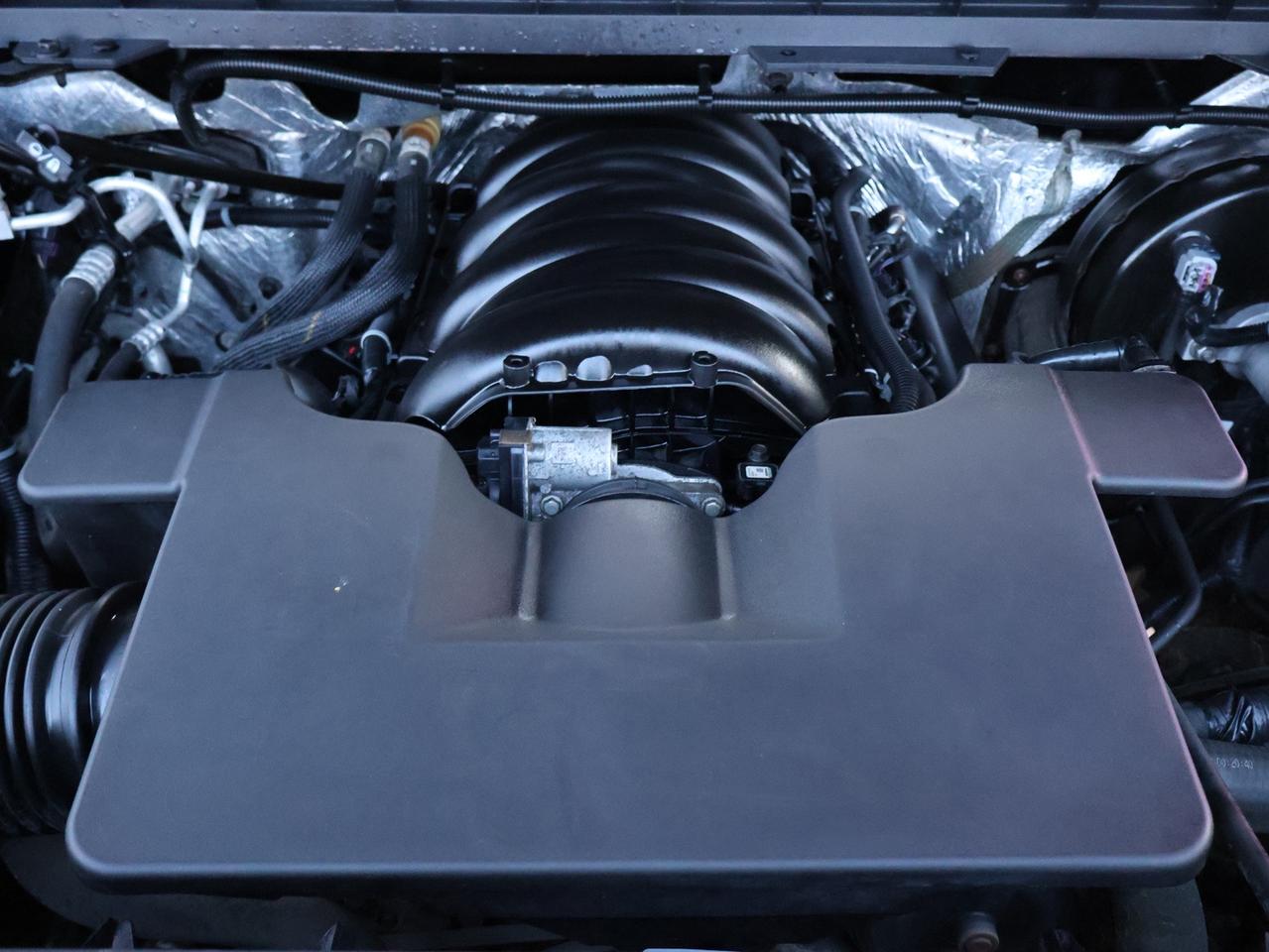 2018 Chevrolet Silverado 1500 V8 LT CREW 4WD CERTIFIED *1 OWNER*SERVICE RECORDS* CAMERA BLUETOOTH CRUISE ALLOYS RUNNING BOARDS Photo