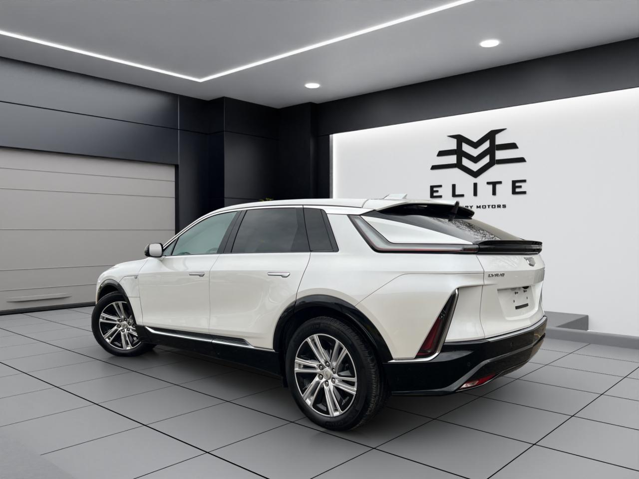 2024 Cadillac LYRIQ TECH - 36,000KMS - LEATHER - REVERSE CAMERA !! Photo4