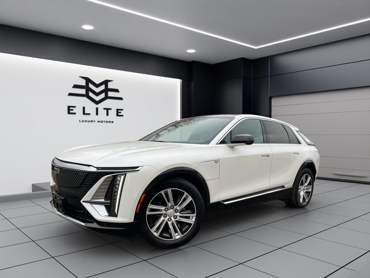 2024 Cadillac LYRIQ TECH - 36,000KMS - LEATHER - REVERSE CAMERA !! Photo2