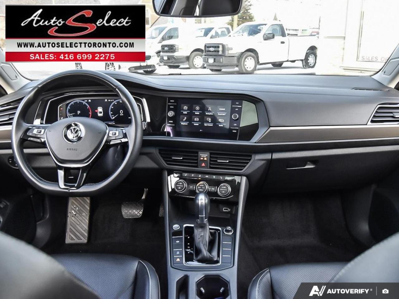 2019 Volkswagen Jetta Execline Apple Carplay - Sunroof - Leather - Clean Carfax Photo
