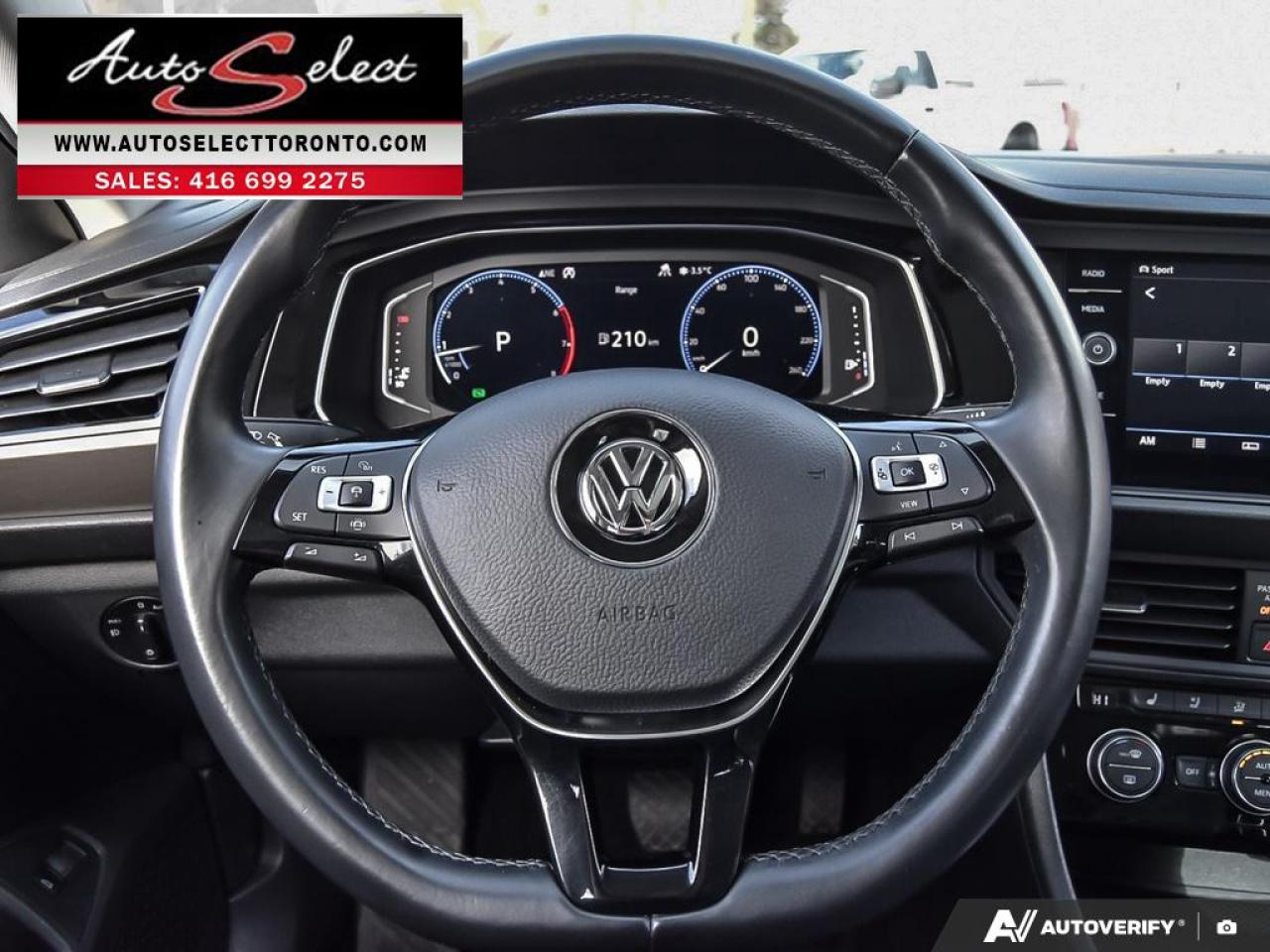 2019 Volkswagen Jetta Execline Apple Carplay - Sunroof - Leather - Clean Carfax Photo