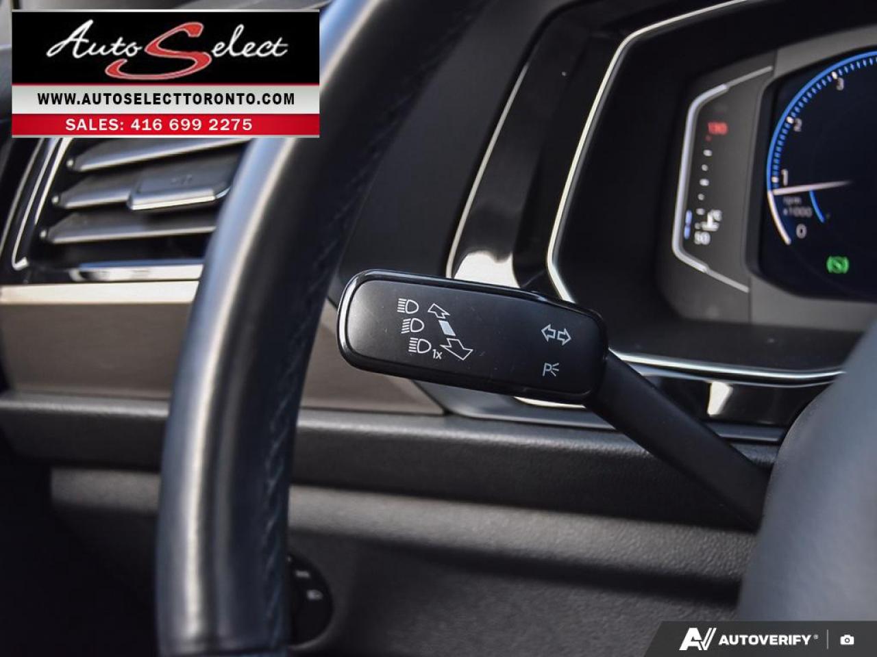 2019 Volkswagen Jetta Execline Apple Carplay - Sunroof - Leather - Clean Carfax Photo