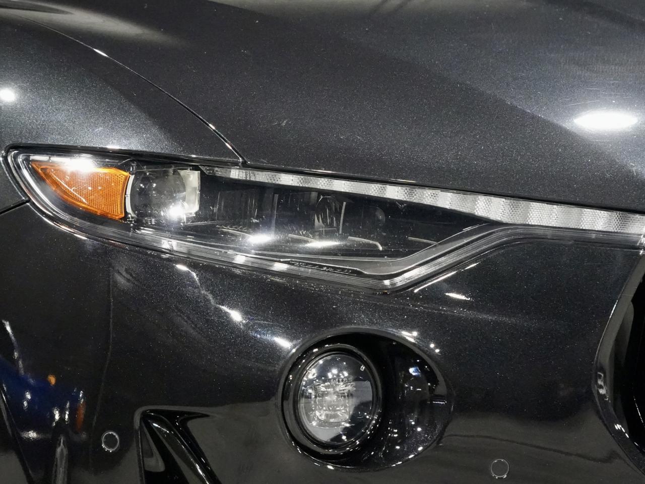 2022 Maserati Levante Modena 3.0L/PANO/CAM/NAV/21 IN RIMS/NO ACCIDENTS Photo3