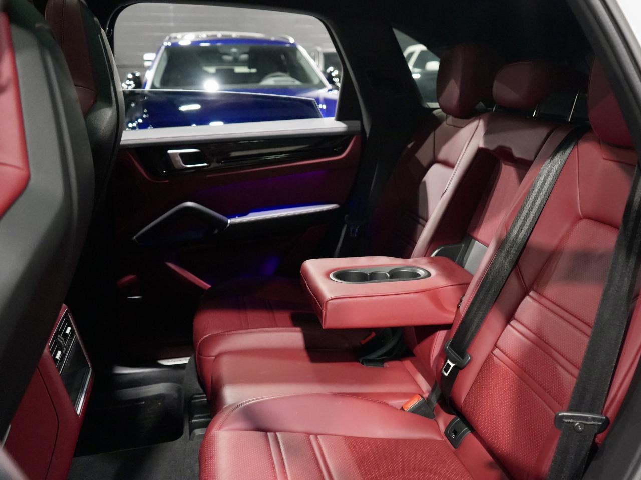 2022 Porsche Cayenne PANO/BOSE/CARPLAY/NO ACCIDENT/1OWNER/SURROUNDVIEW Photo