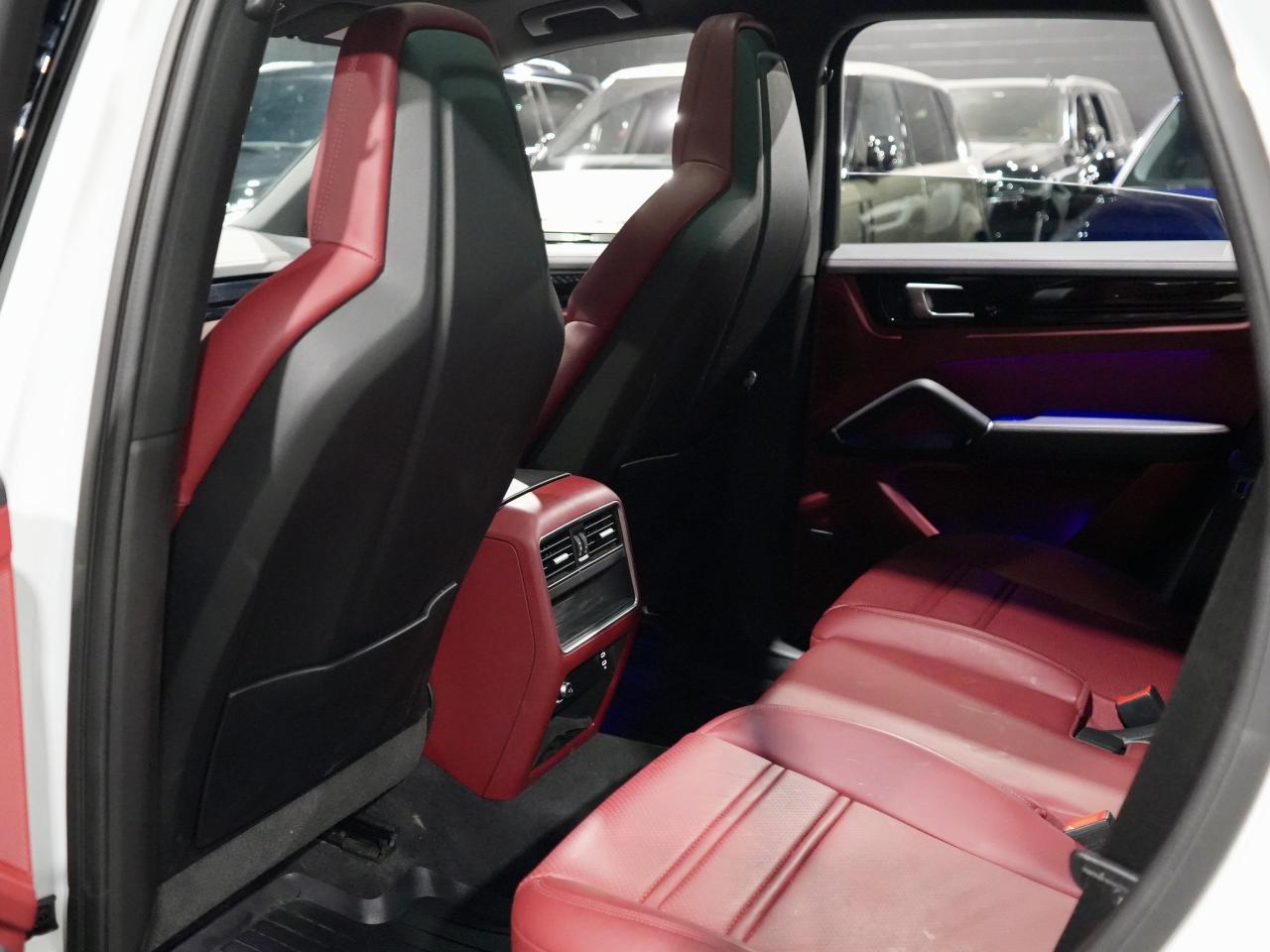 2022 Porsche Cayenne PANO/BOSE/CARPLAY/NO ACCIDENT/1OWNER/SURROUNDVIEW Photo