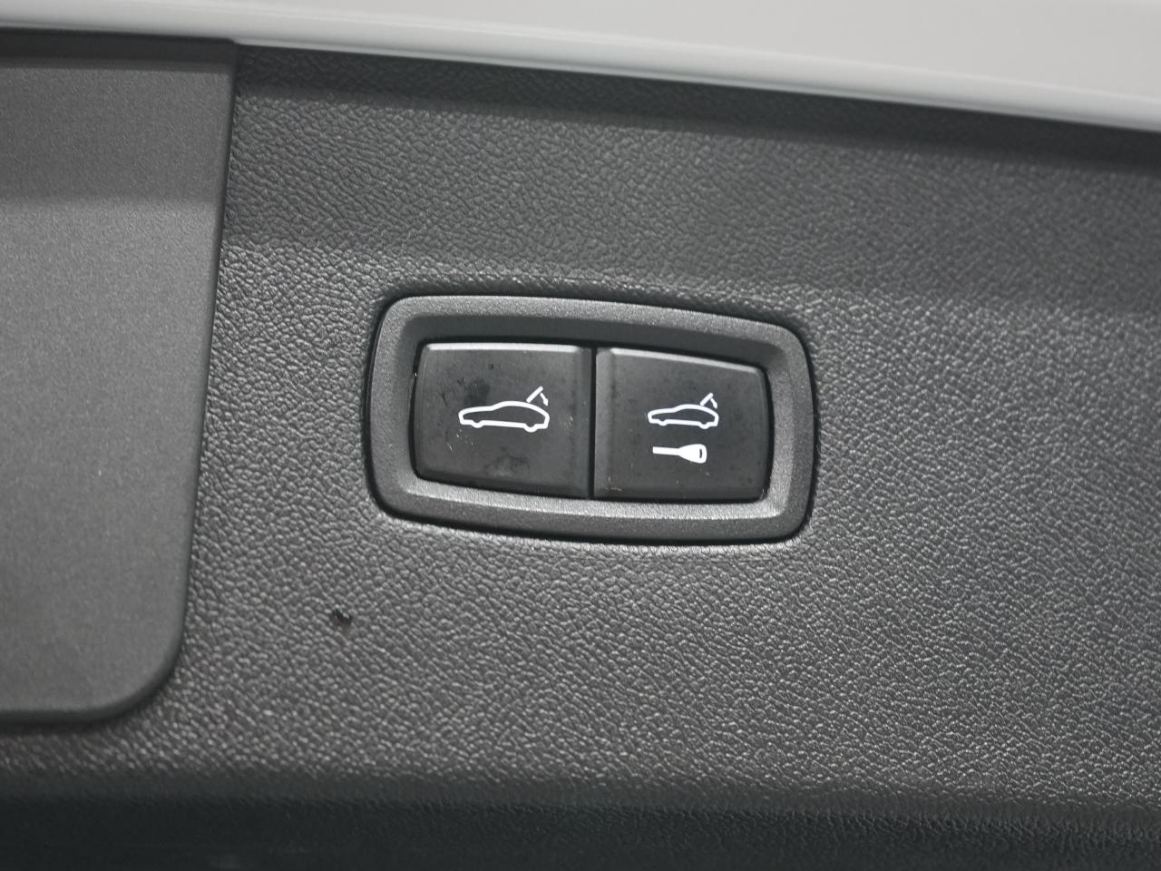 2022 Porsche Cayenne PANO/BOSE/CARPLAY/NO ACCIDENT/1OWNER/SURROUNDVIEW Photo