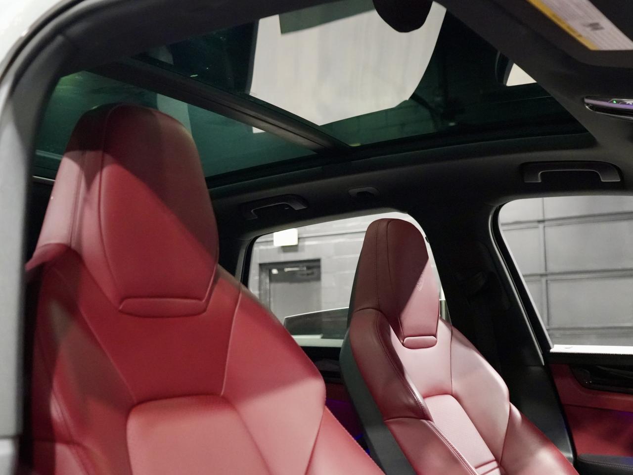 2022 Porsche Cayenne PANO/BOSE/CARPLAY/NO ACCIDENT/1OWNER/SURROUNDVIEW Photo