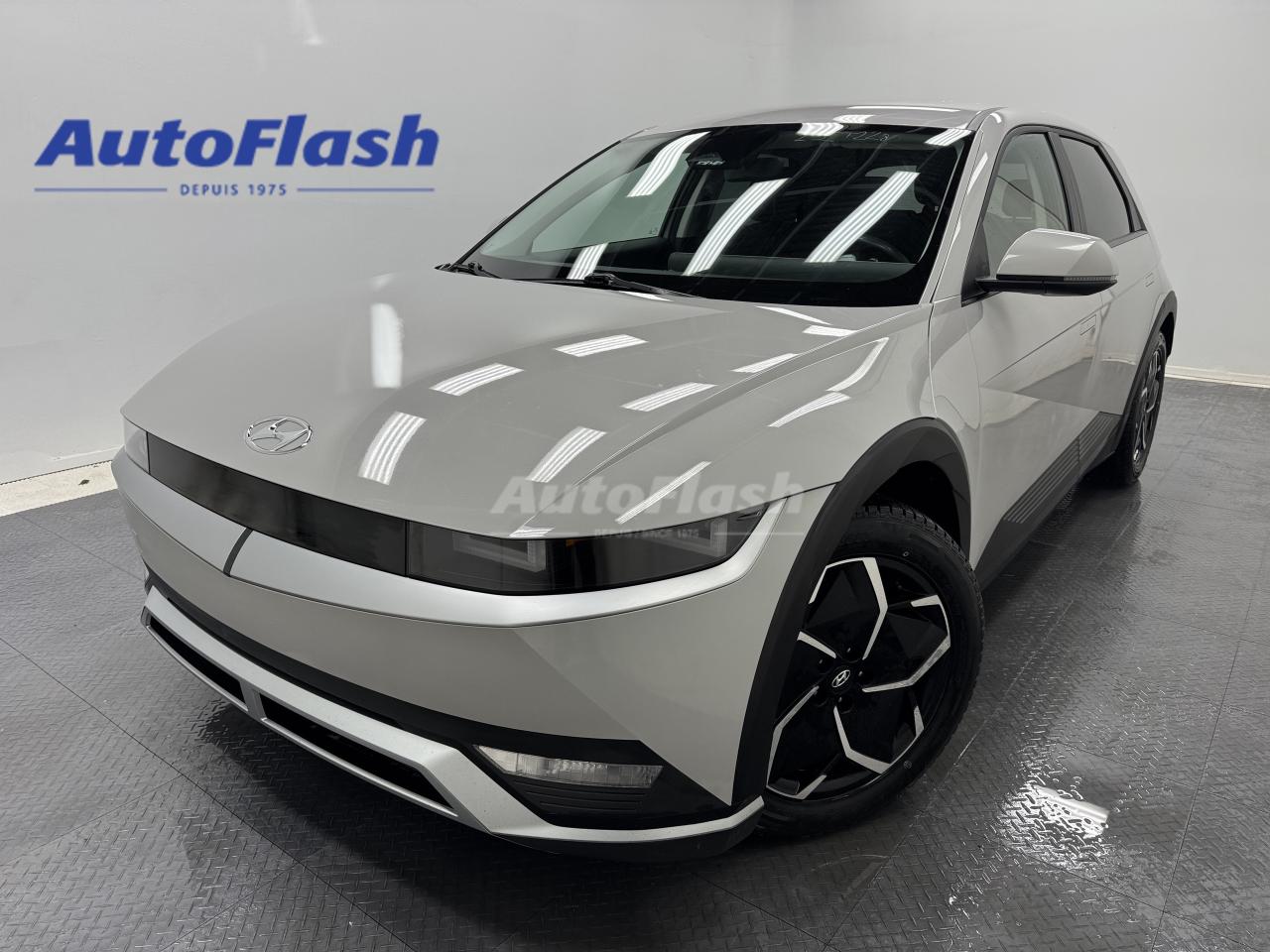 Used 2022 Hyundai IONIQ 5 PREFERRED, LONG RANGE, AUTONOMIE 414KM, AWD for sale in Saint-Hubert, QC