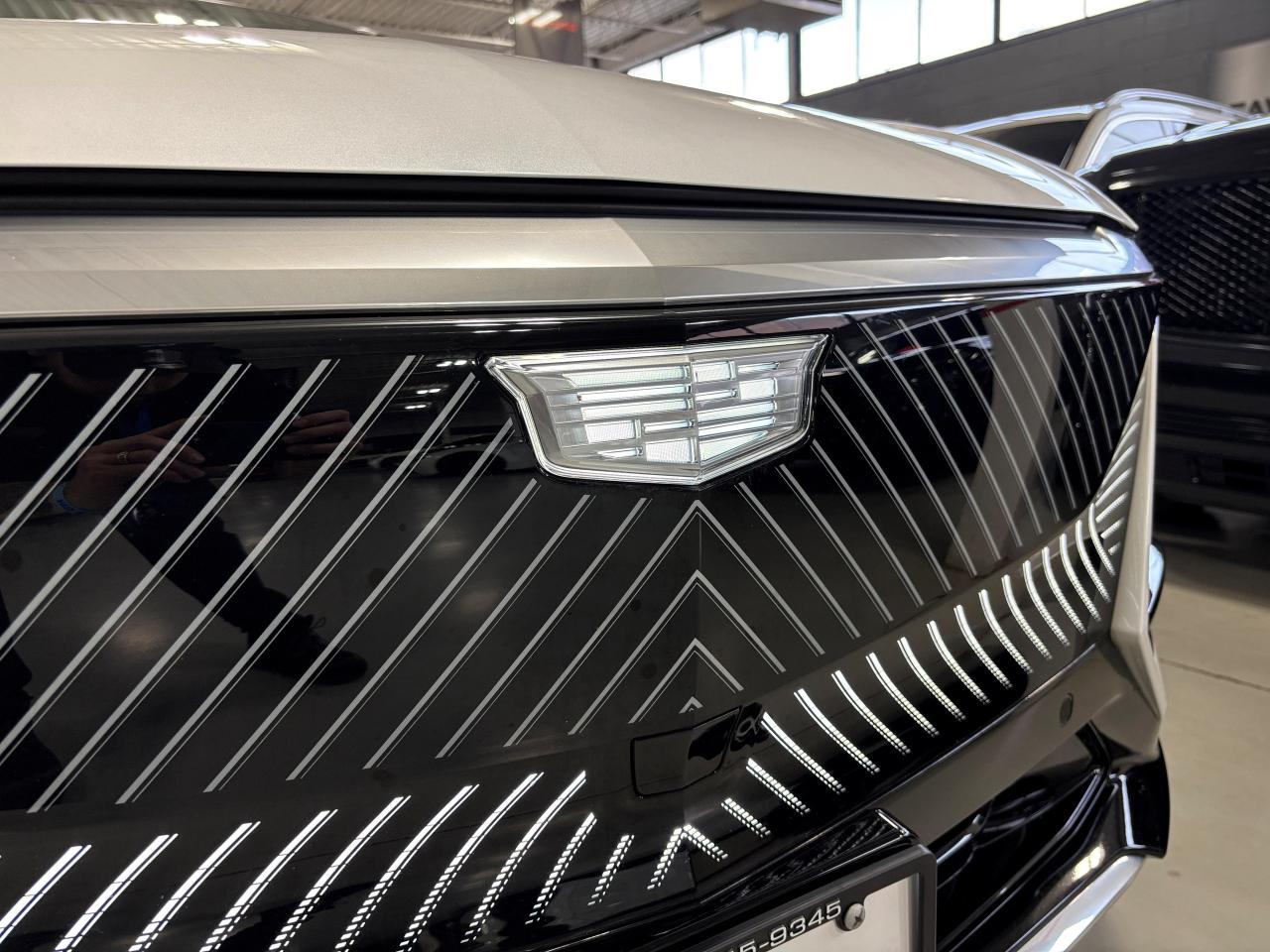 2024 Cadillac LYRIQ Tech | CLUSTER NAV | FULLPANO ROOF | LEATHER|CAM|+ Photo2