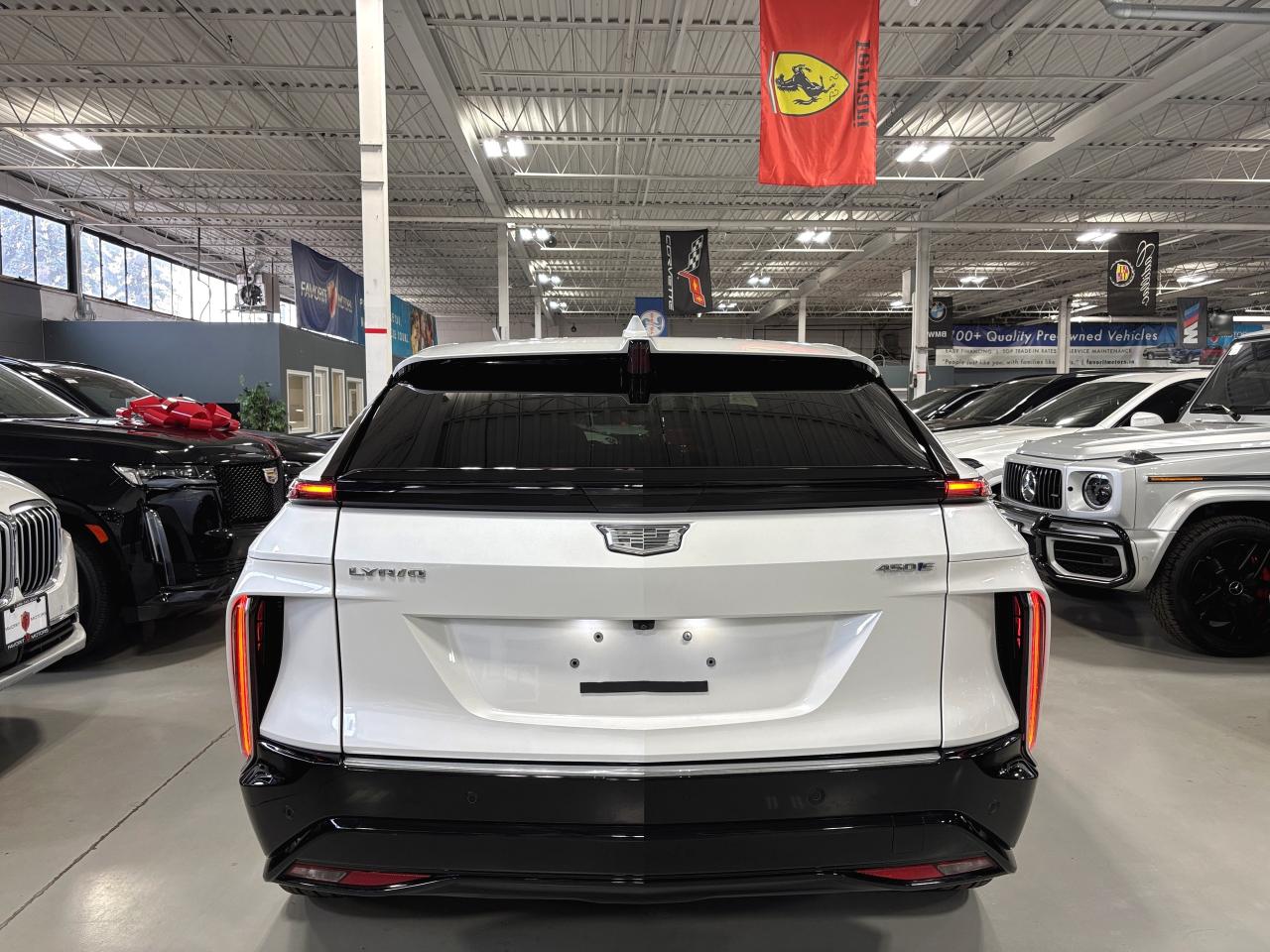 2024 Cadillac LYRIQ Tech|1SA|RWD|CLUSTERNAV|FULLPANOROOF|LEATHER|CAM|+ - Photo #8