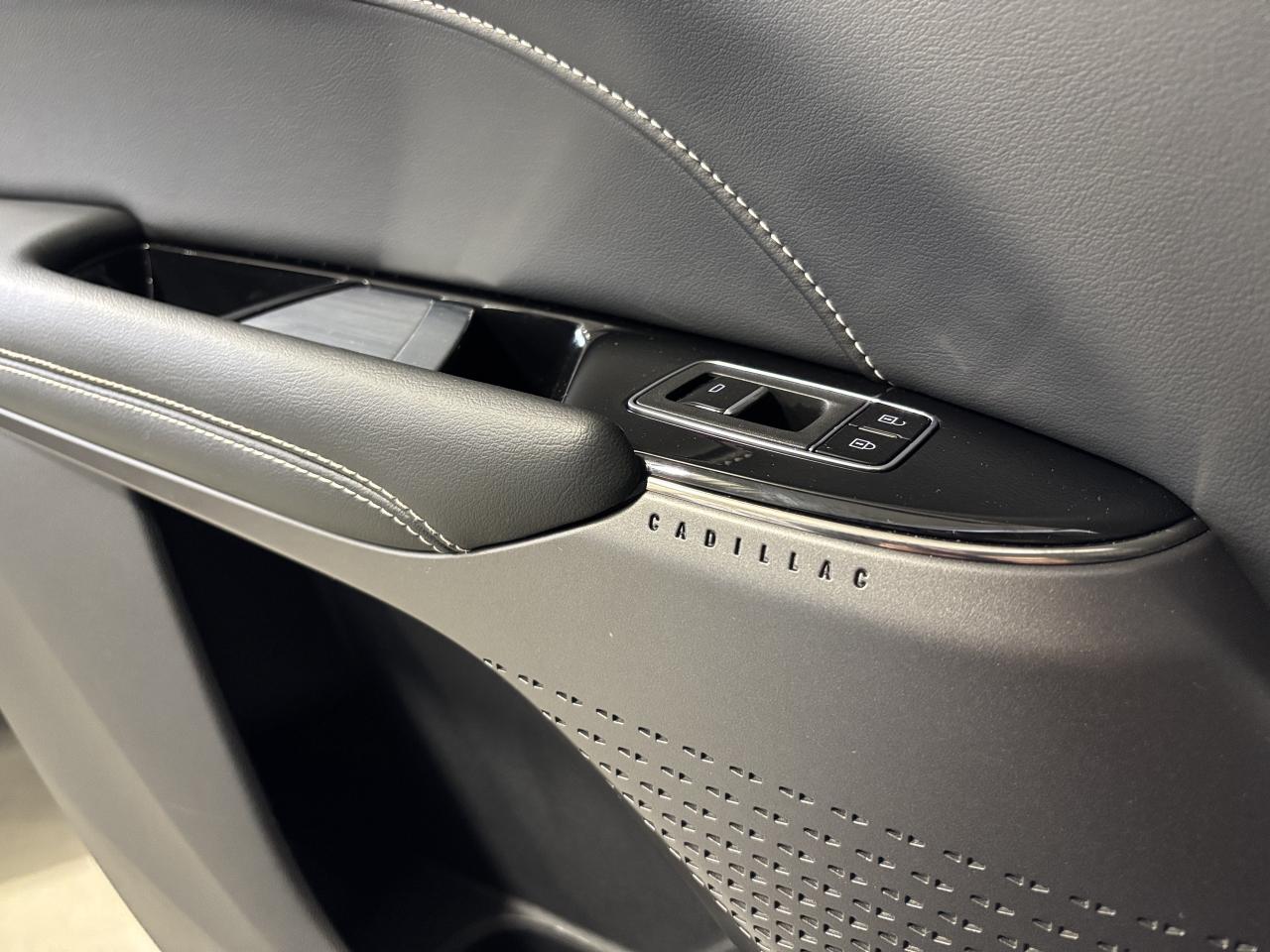 2024 Cadillac LYRIQ Tech|1SA|RWD|CLUSTERNAV|FULLPANOROOF|LEATHER|CAM|+ - Photo #14