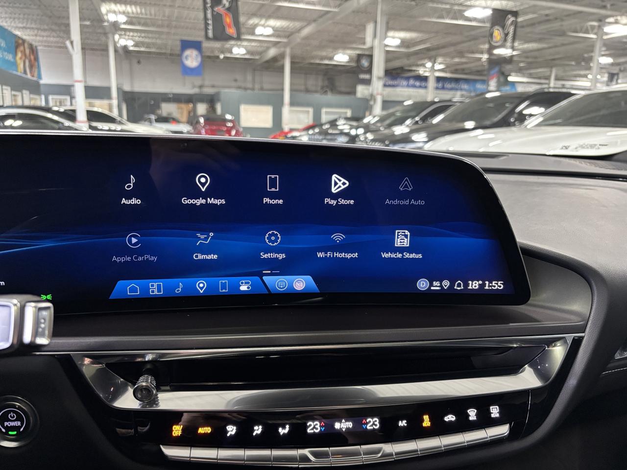 2024 Cadillac LYRIQ Tech|1SA|RWD|CLUSTERNAV|FULLPANOROOF|LEATHER|CAM|+ - Photo #27