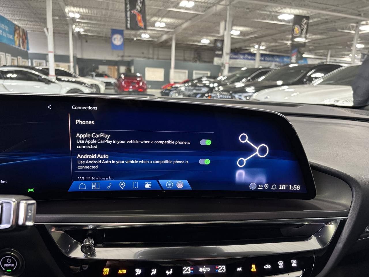 2024 Cadillac LYRIQ Tech|1SA|RWD|CLUSTERNAV|FULLPANOROOF|LEATHER|CAM|+ - Photo #40