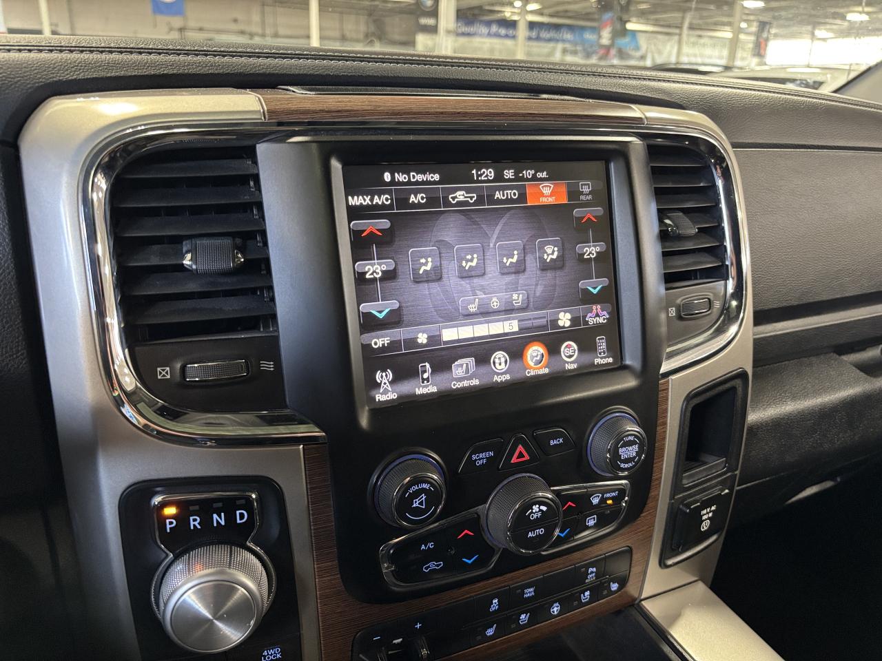 2016 RAM 1500 Laramie|V8HEMI|4WD|CREW|NAV|ALPINE|LEATHER|WHEELS| - Photo #27