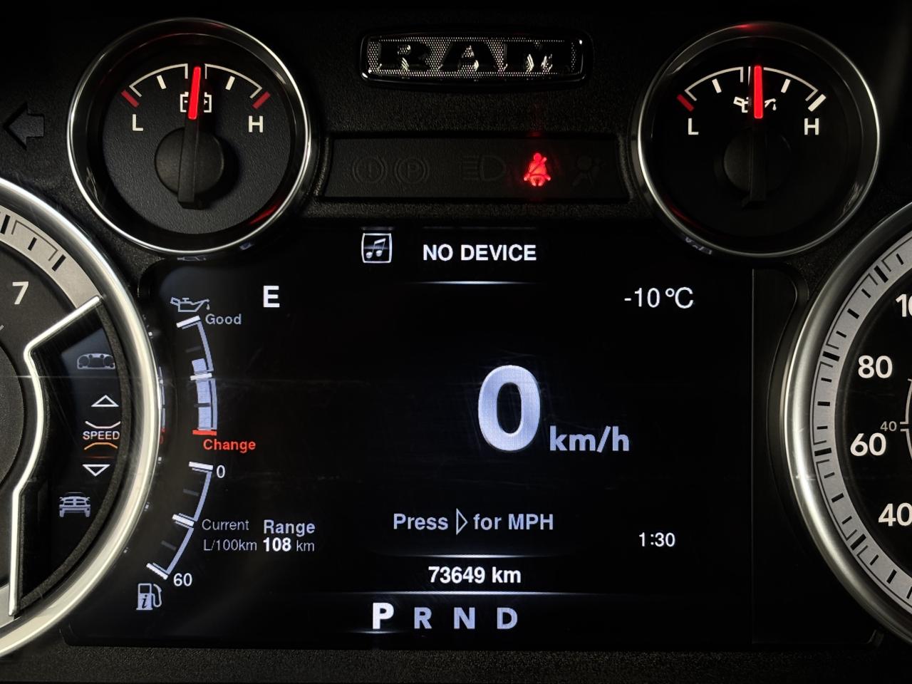 2016 RAM 1500 Laramie|V8HEMI|4WD|CREW|NAV|ALPINE|LEATHER|WHEELS| Photo