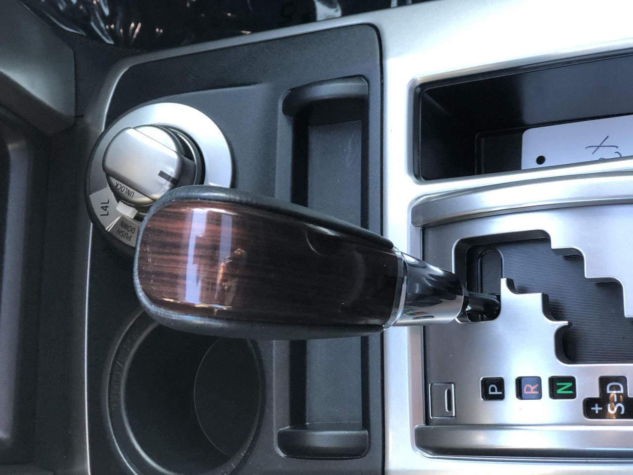 2024 Toyota 4Runner LIMITED, 7 PASS., LEATHER, ROOF, NAVI, JBL, HTD. & Photo