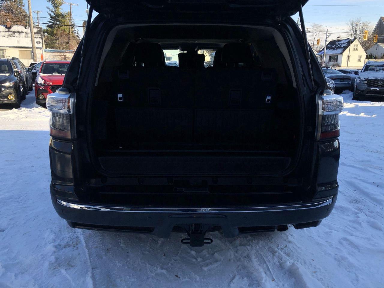 2024 Toyota 4Runner LIMITED, 7 PASS., LEATHER, ROOF, NAVI, JBL, HTD. & Photo