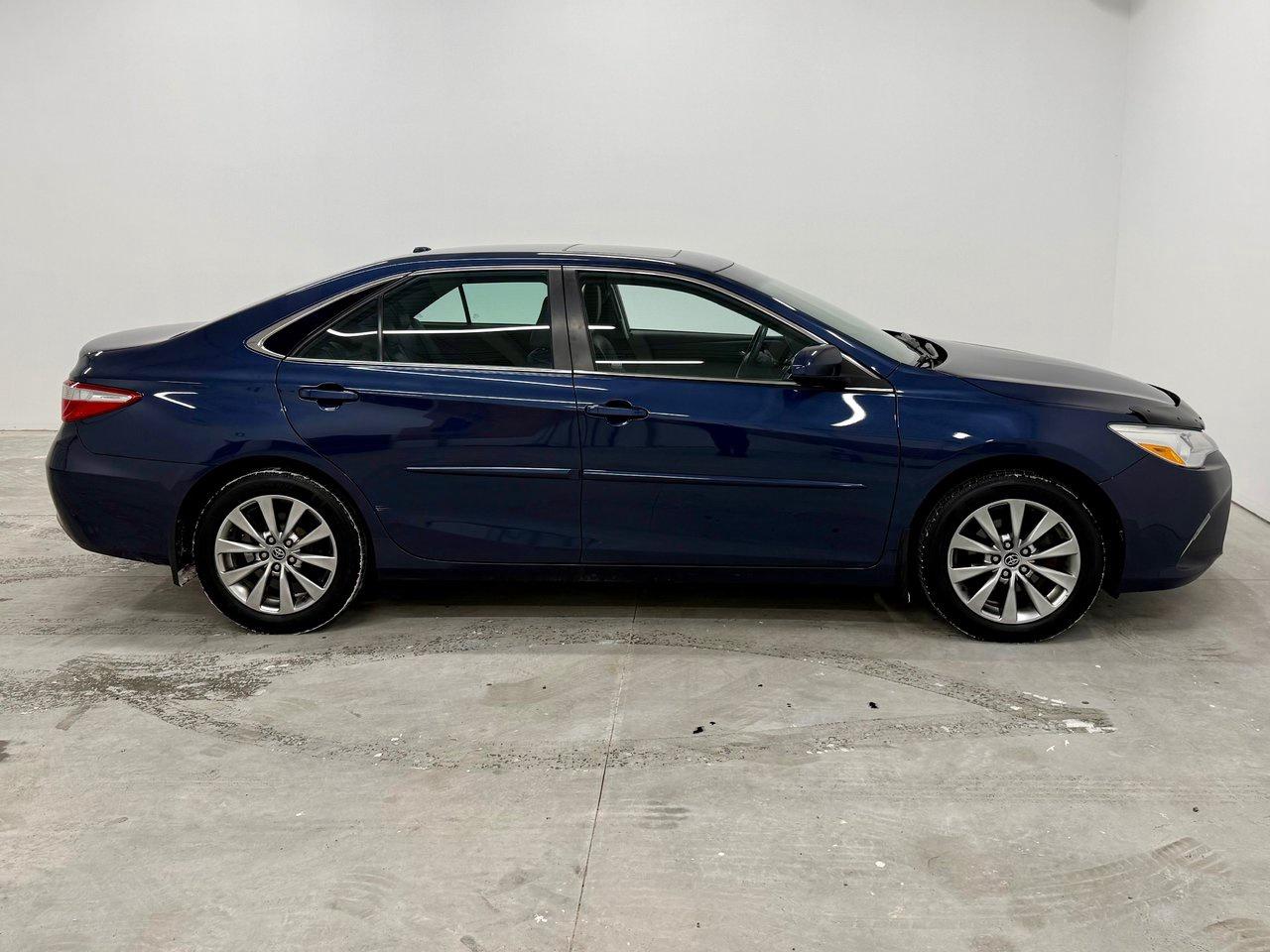 2016 Toyota Camry  Photo