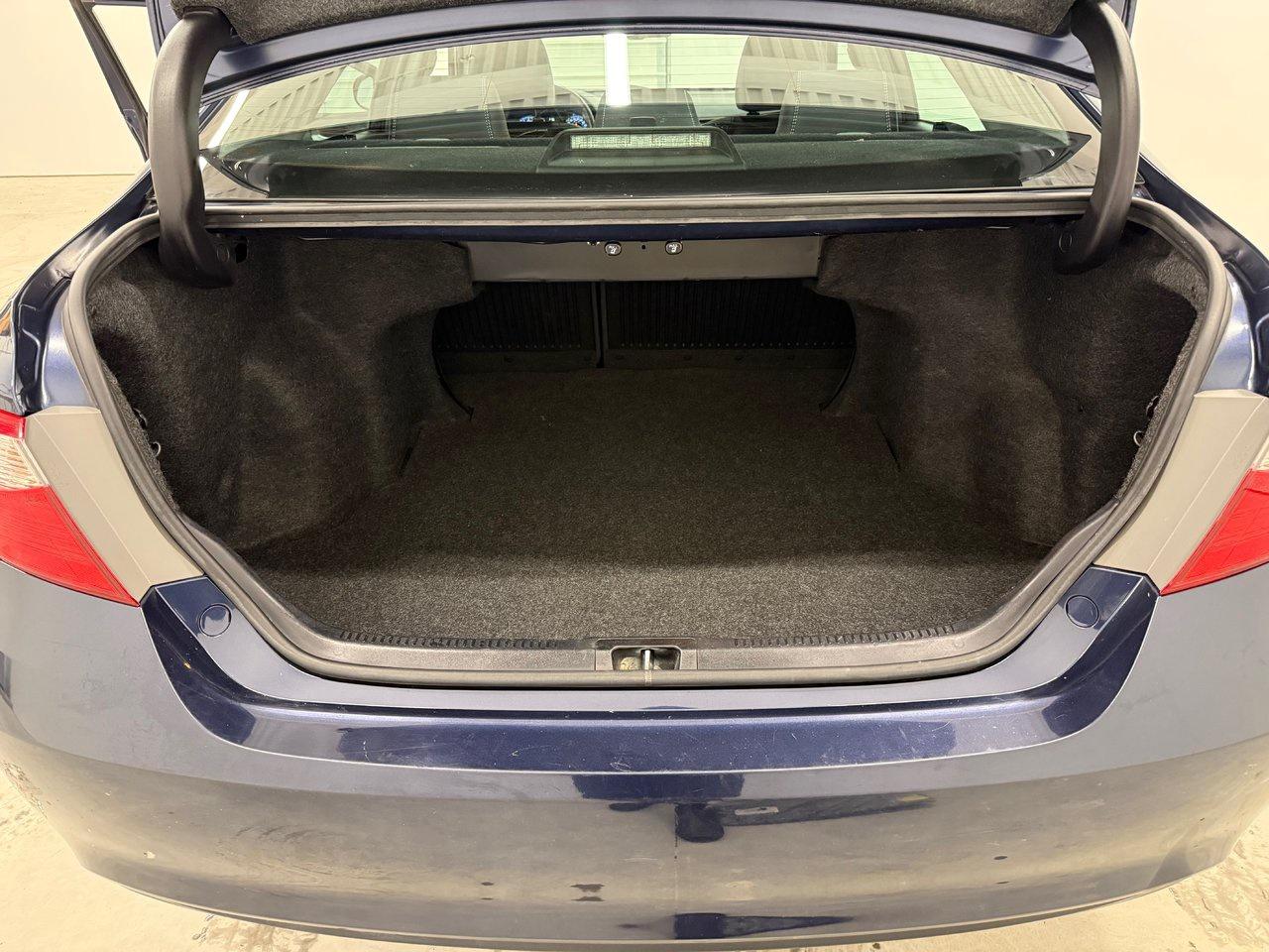 2016 Toyota Camry  Photo