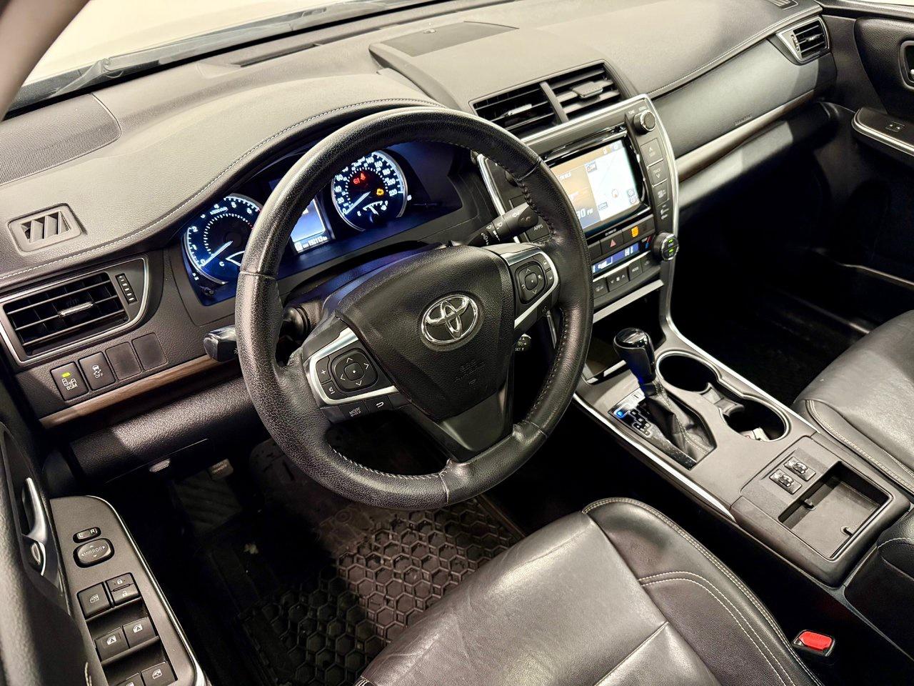 2016 Toyota Camry  Photo