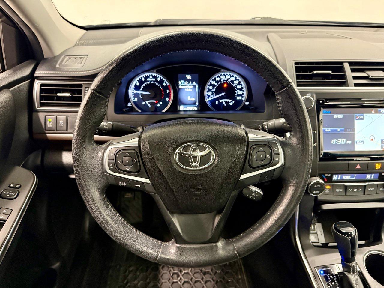 2016 Toyota Camry  Photo