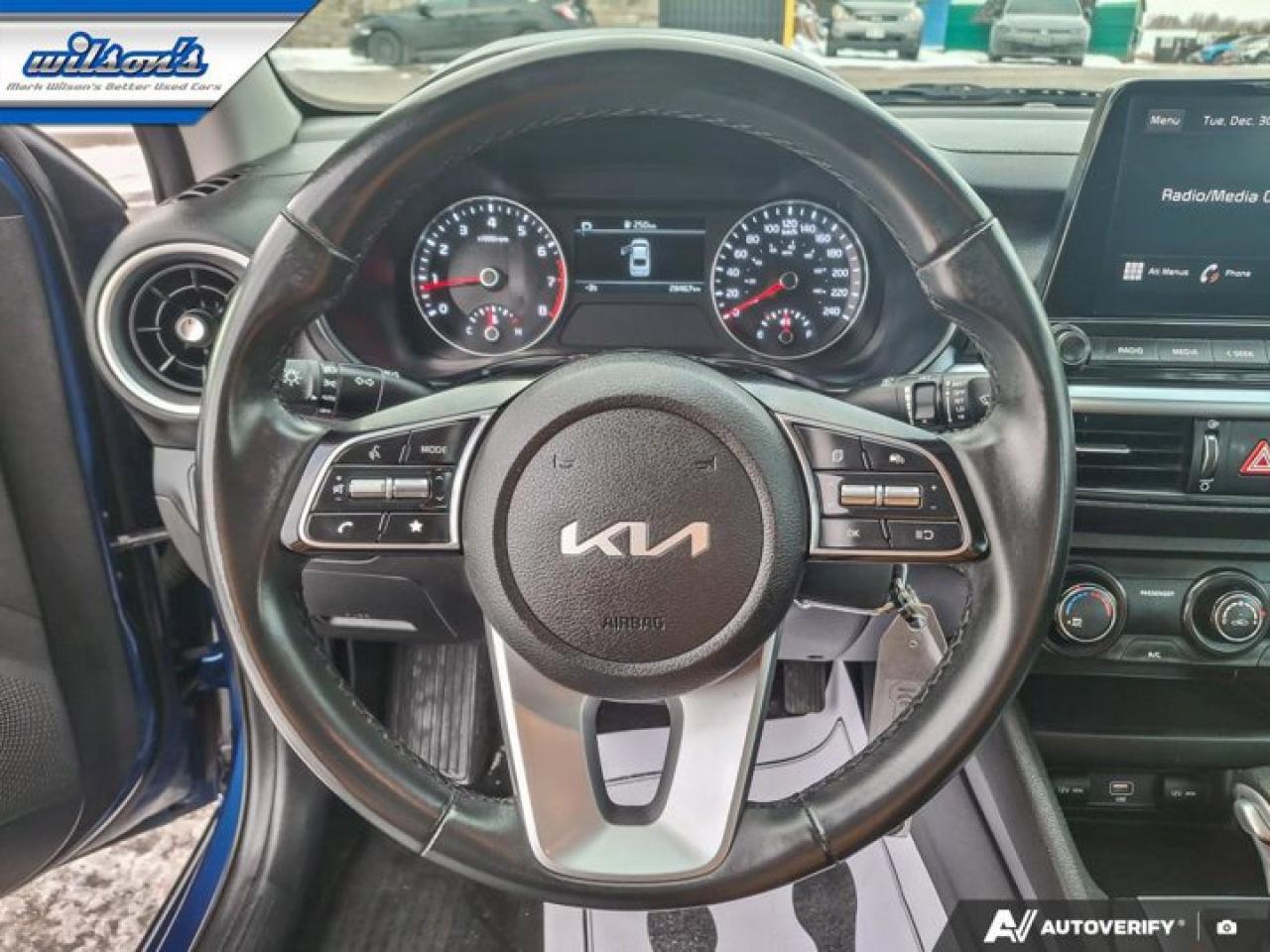 2022 Kia Forte LX | Heated Seats | CarPlay + Android Auto | Rear Camera | and More ! Photo