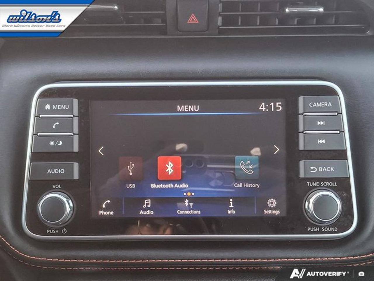 2019 Nissan Kicks SR | Leather | Heated Seats | Remote Start | Bose Audio | CarPlay + Android | Keyless Entry & More ! Photo