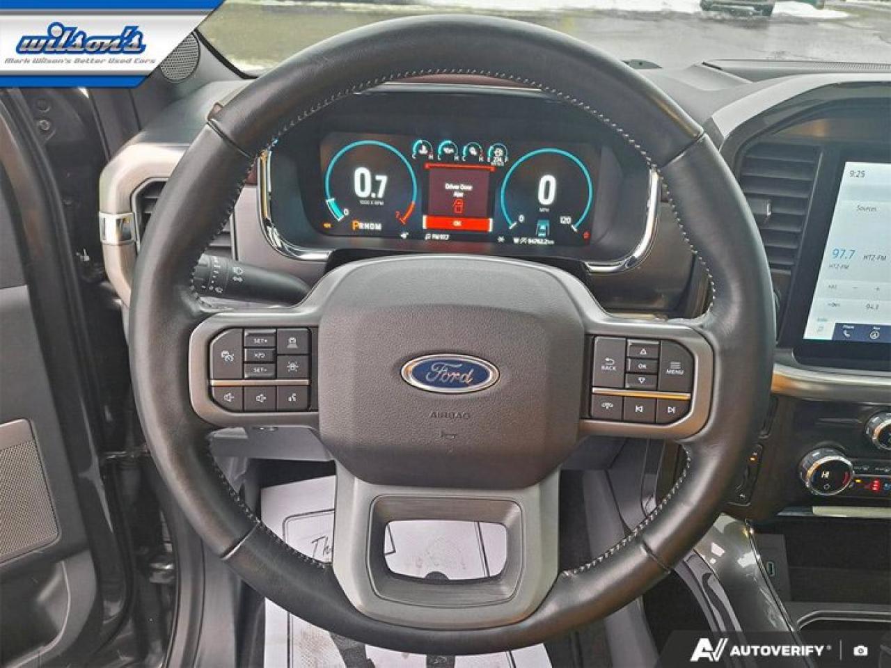 2021 Ford F-150 Lariat 4x4 | Leather | Heated and Cooled Seats | Remote Start | Moonroof | Trailer Tow | FX4 & More! Photo