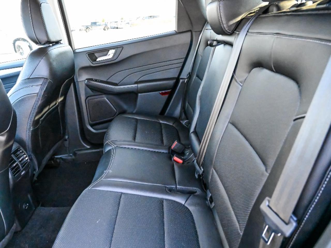 2022 Ford Escape SEL Plug-In Hybrid Photo