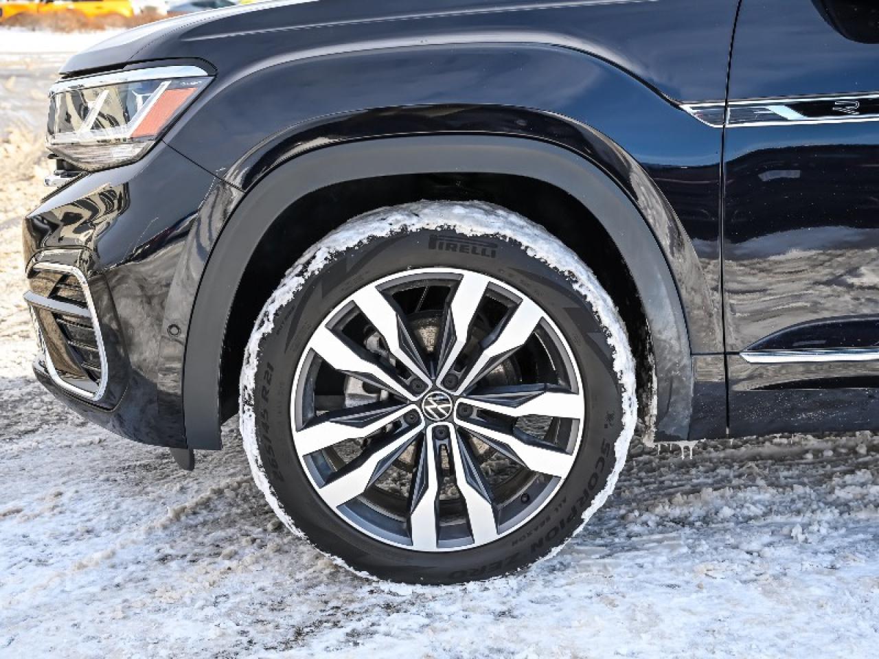 2023 Volkswagen Atlas EXECLINE Photo