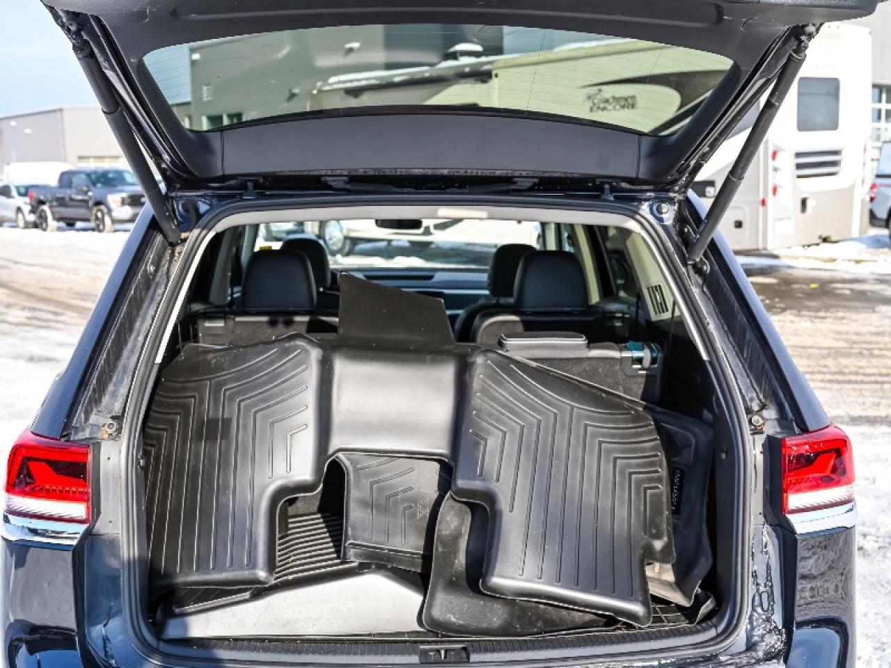 2023 Volkswagen Atlas EXECLINE Photo